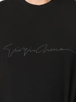 signature T-shirt 6