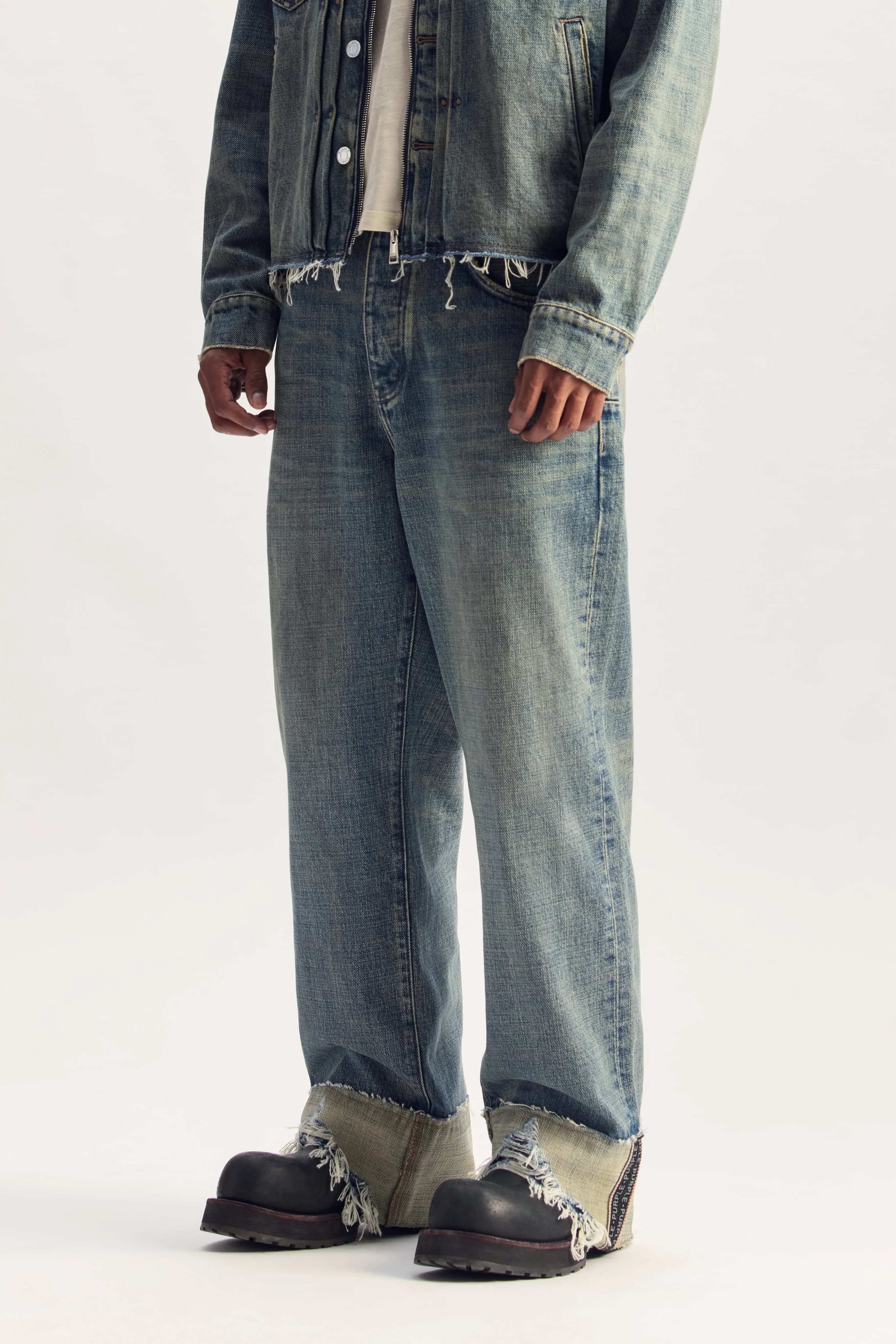 P018 Reflective Selvedge 3