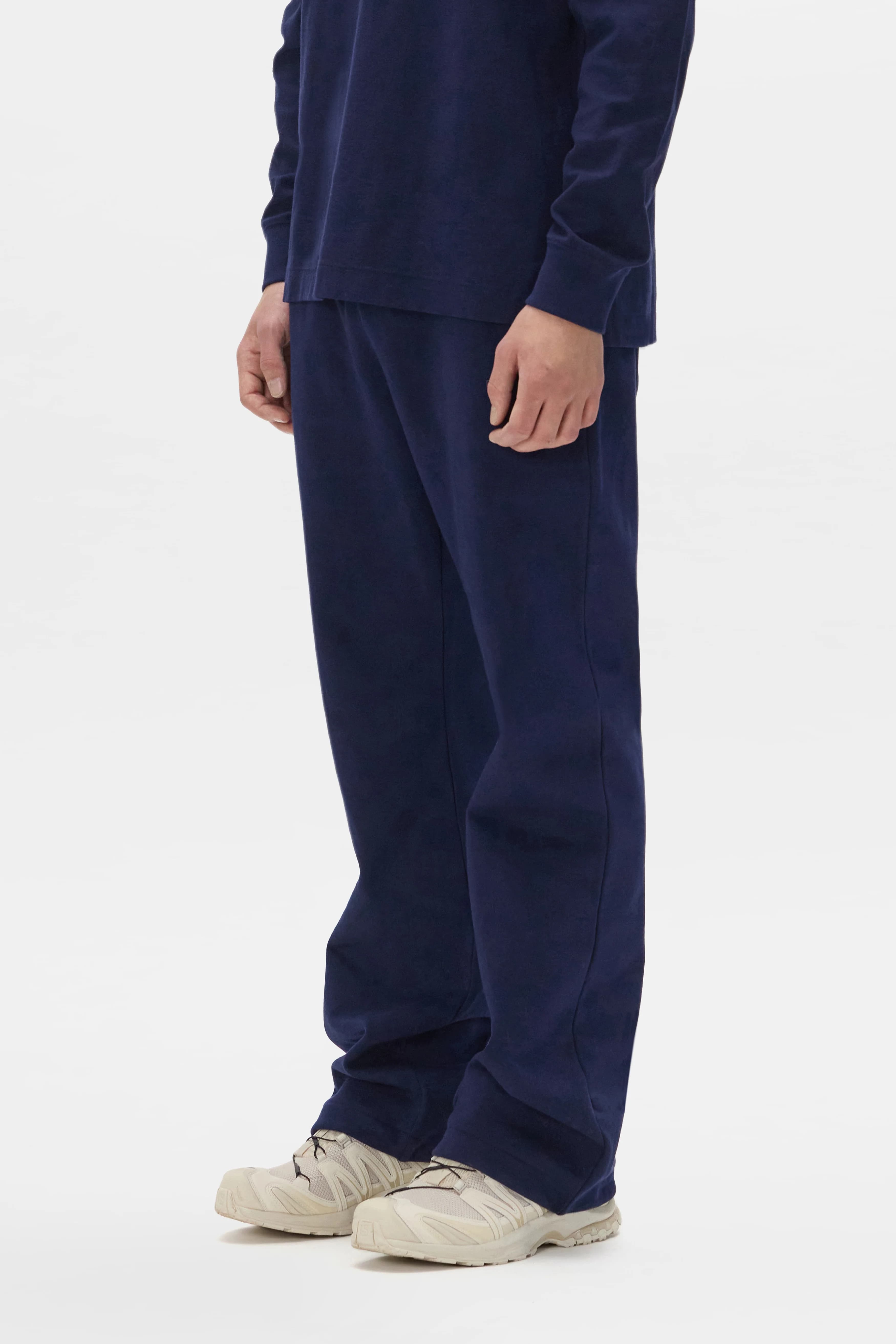 Basic Flared Sweatpant 2