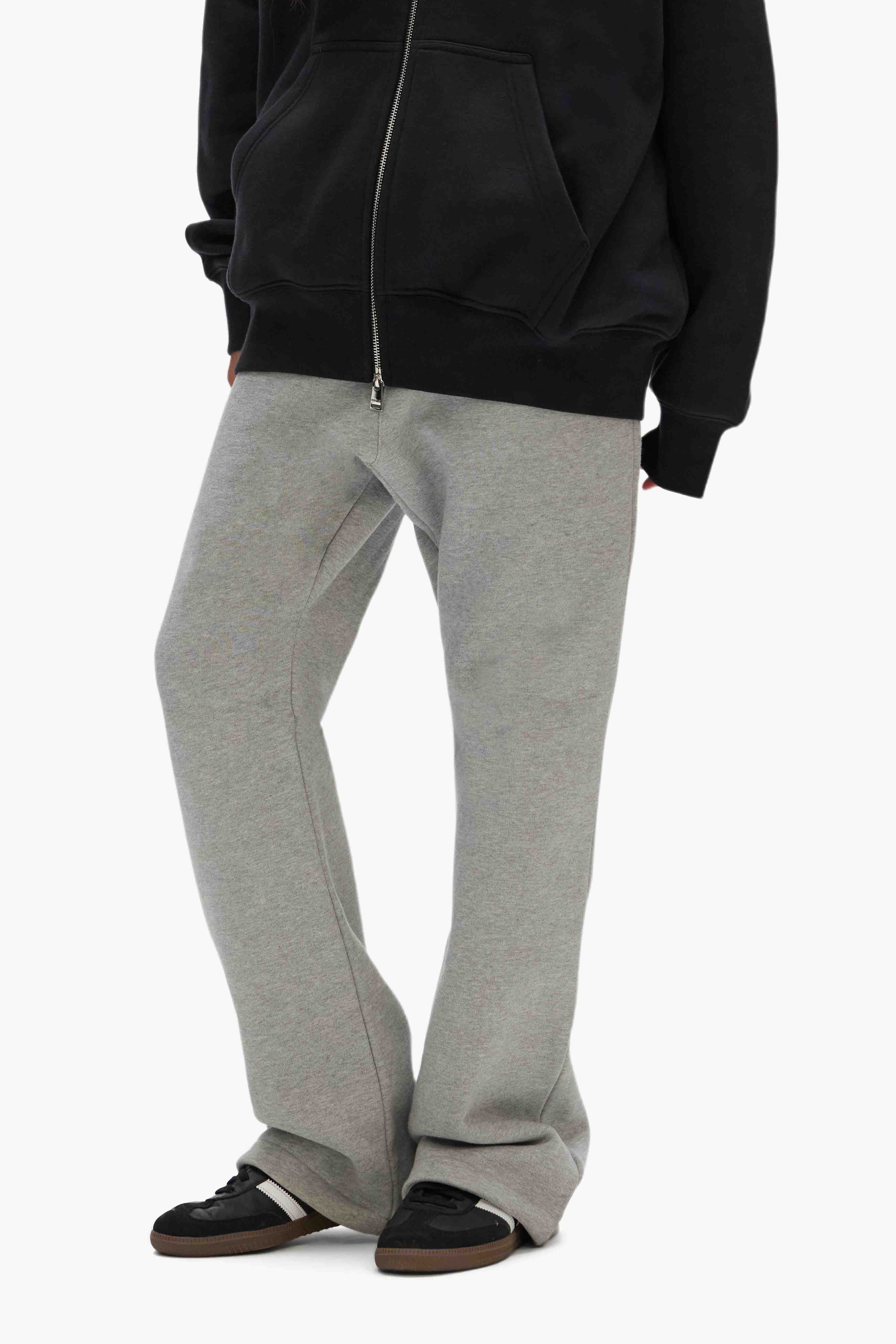 Basic Flared Sweatpant 4