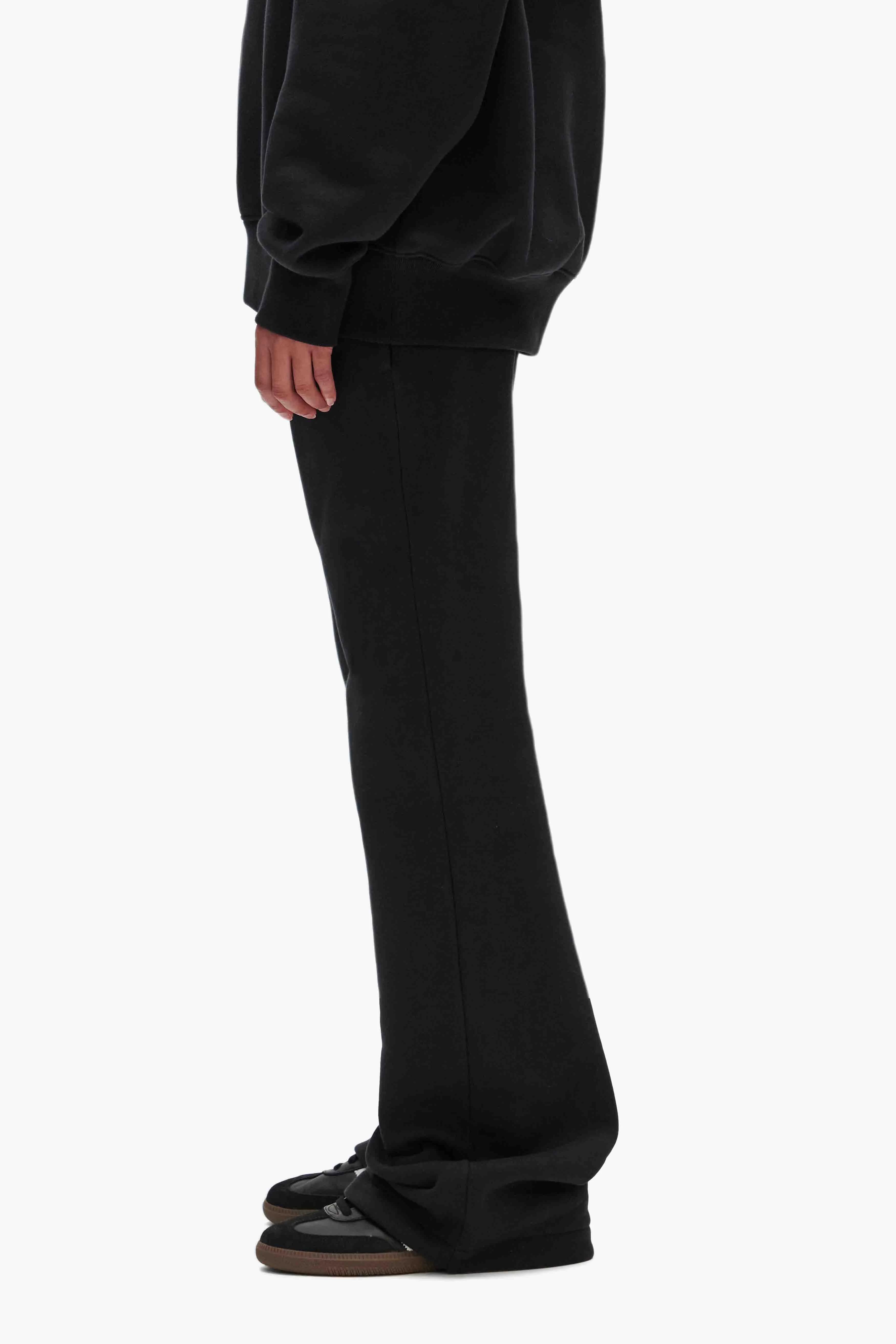 Basic Flared Sweatpant 2