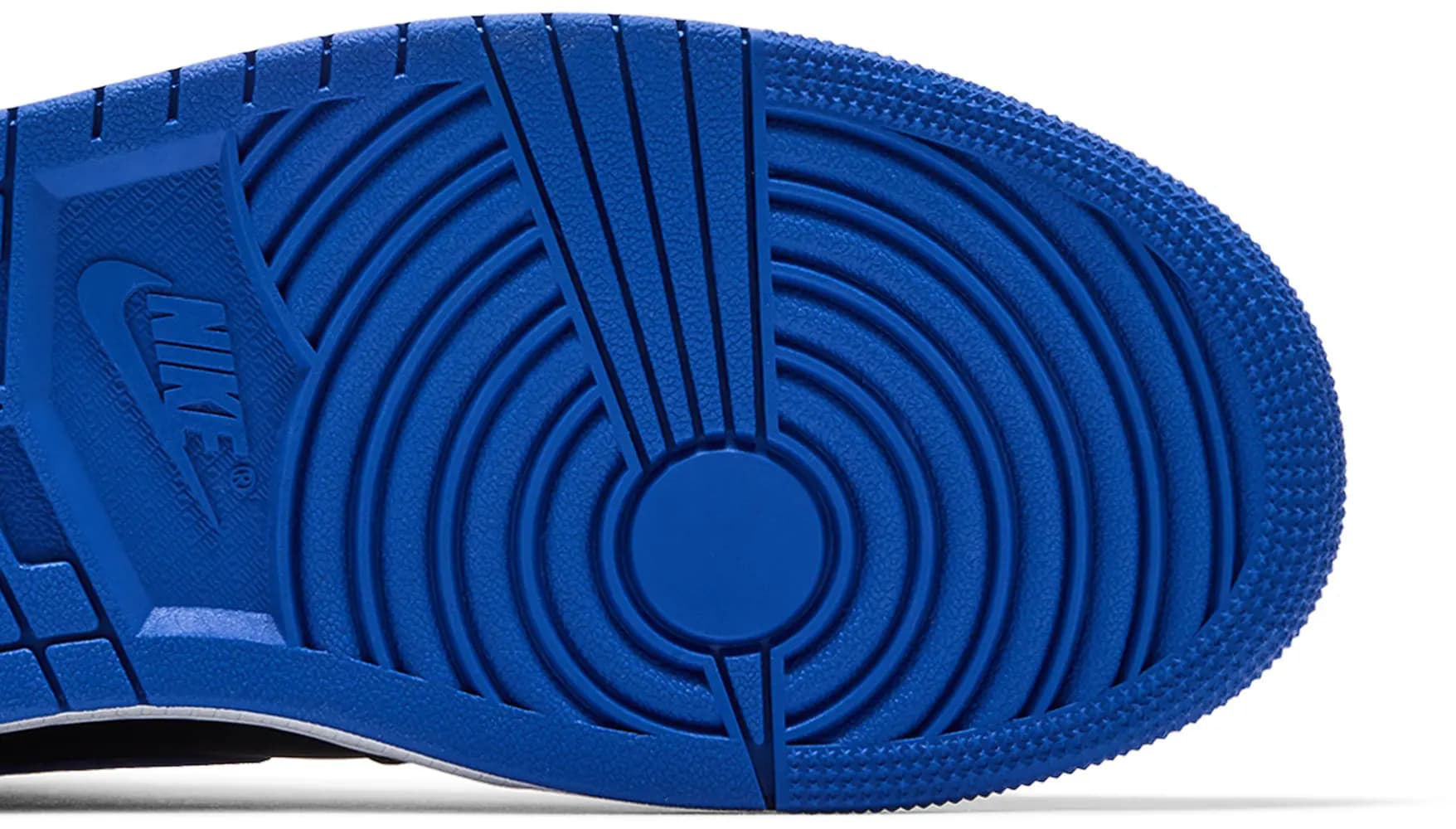 Air Jordan 1 Retro High OG 'Royal' 2026 5