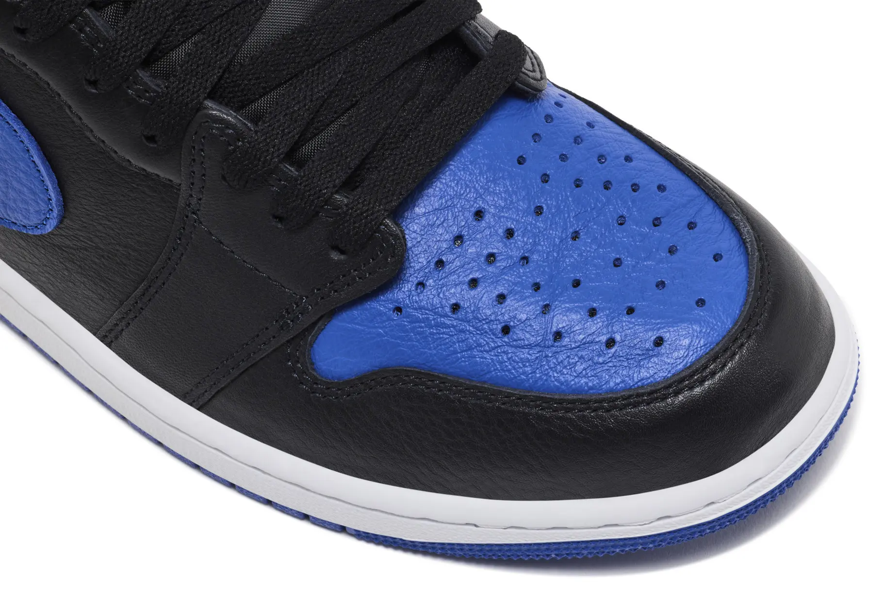 Air Jordan 1 Retro High OG 'Royal' 2026 10