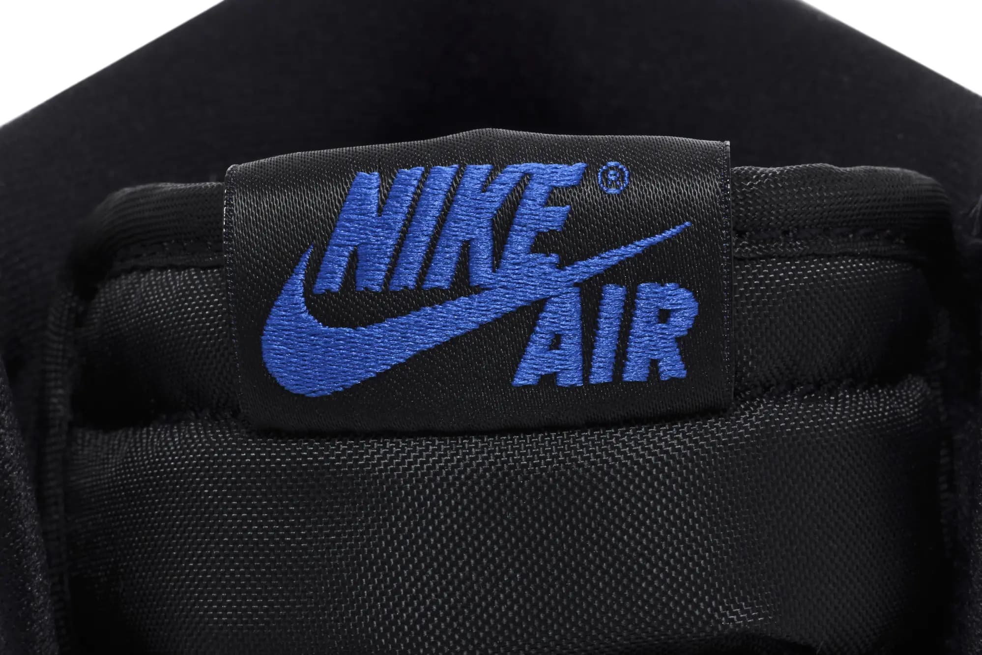 Air Jordan 1 Retro High OG 'Royal' 2026 9
