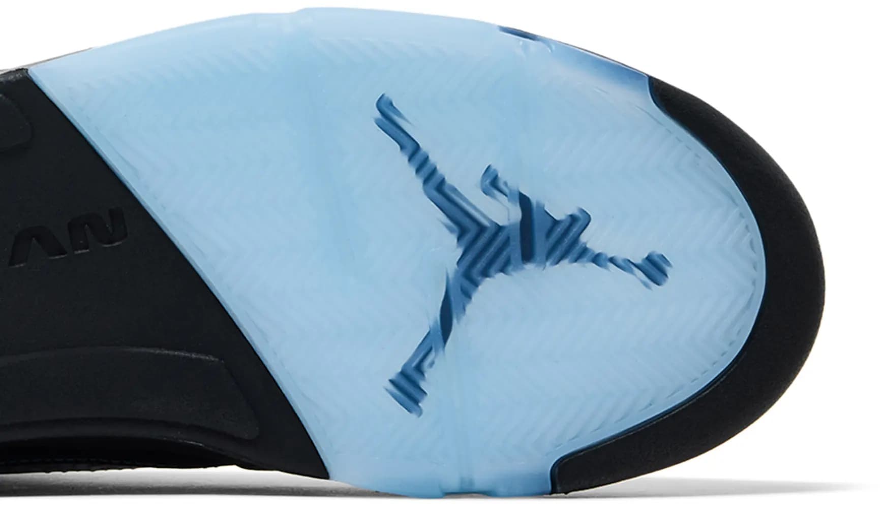 Air Jordan 5 Retro 'Black Carolina / UNC' 2026 5