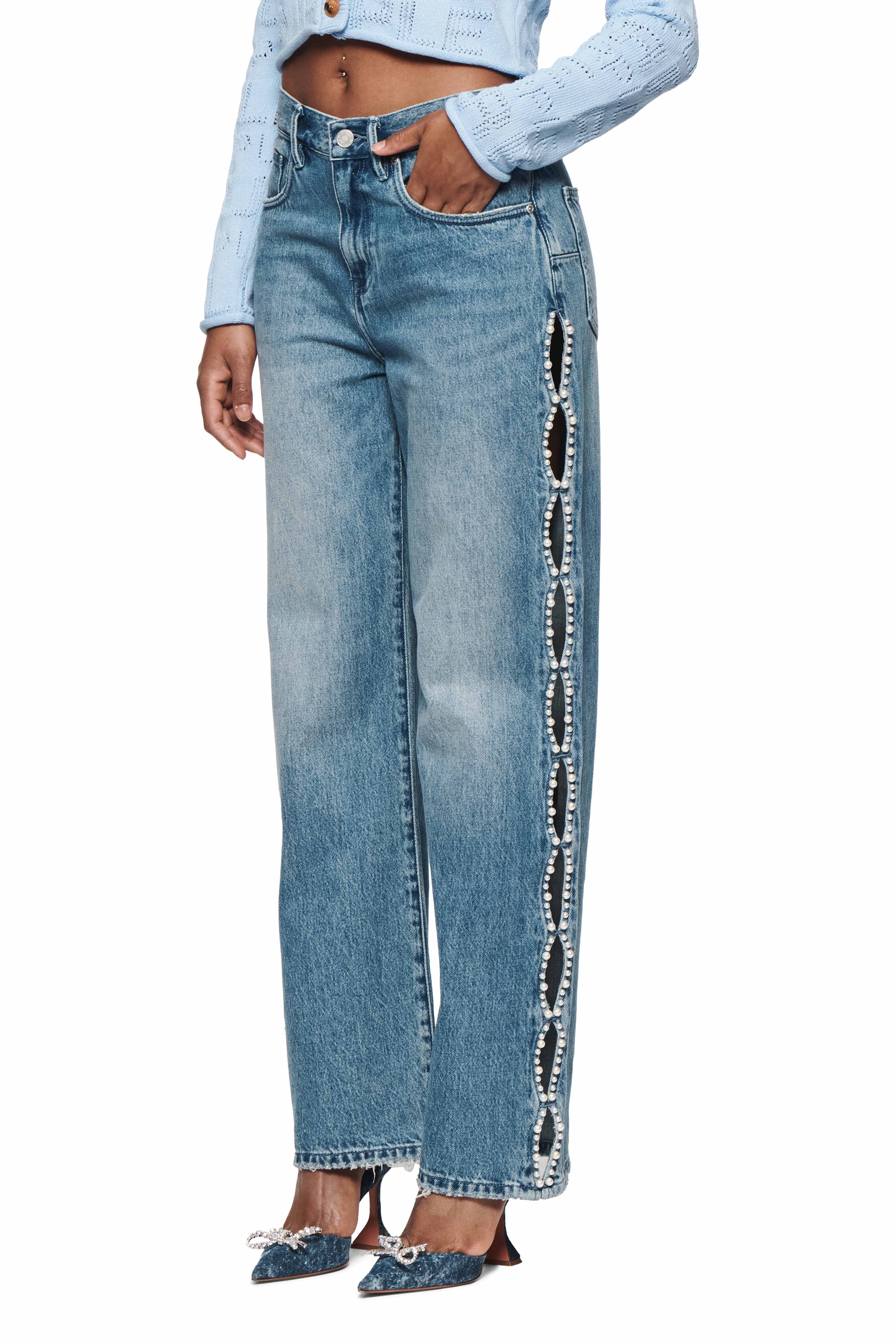 Wide Side Cut Out Pearly 2