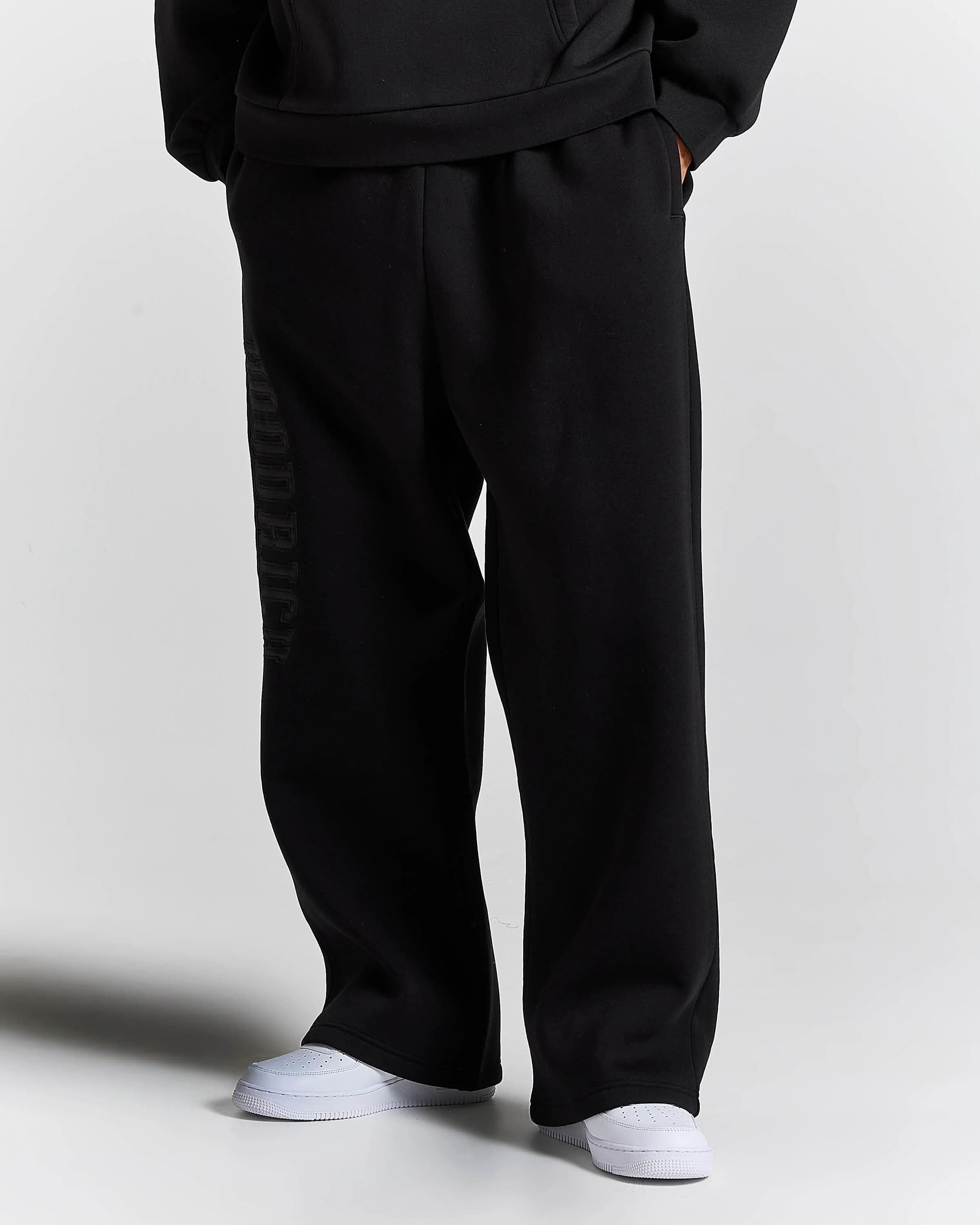 Men's Aegis Wide Leg Jogger - Black 2