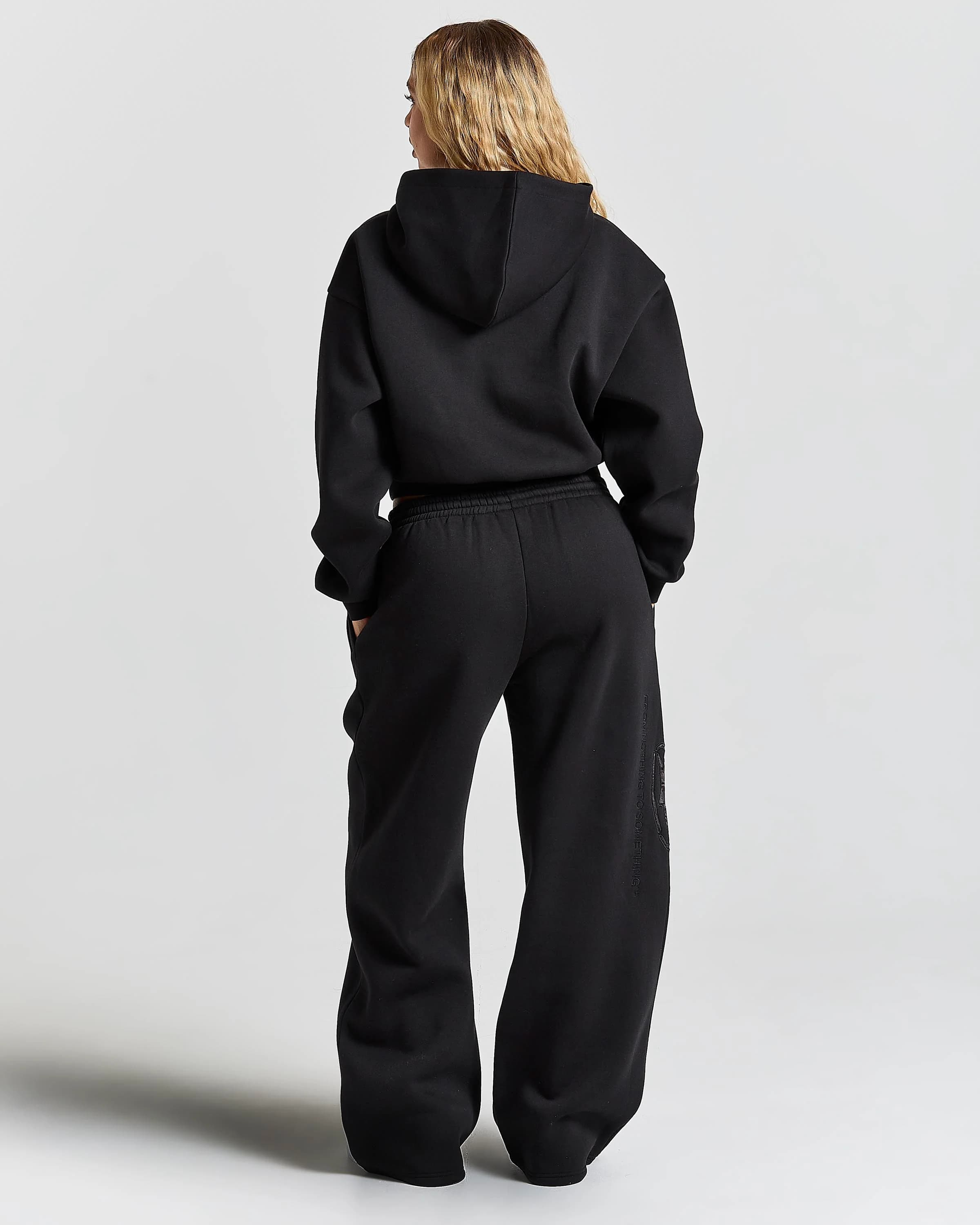 Women's Aegis Cropped Hoodie - Black 11