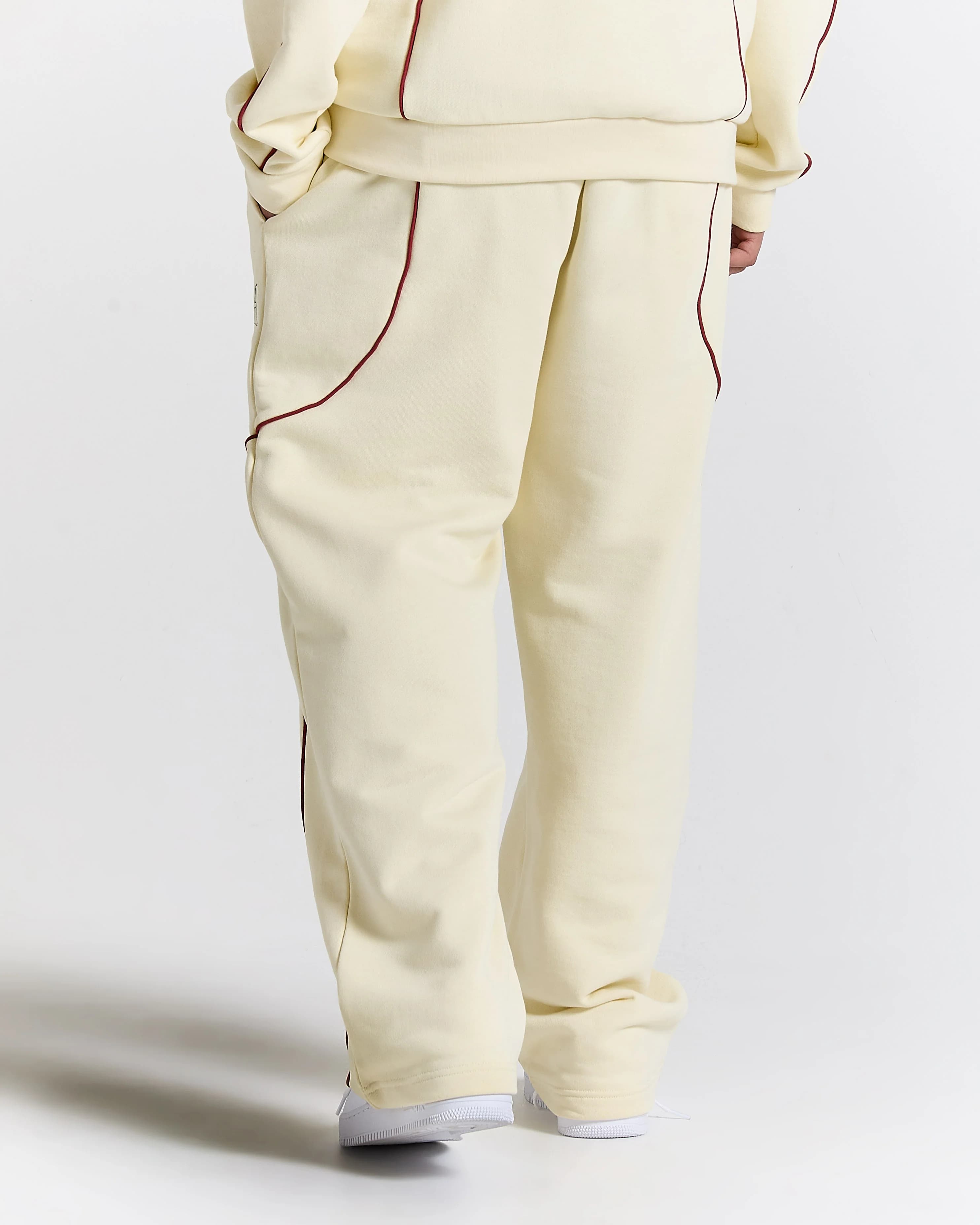 Trace Oversized Jogger - Ivory 3