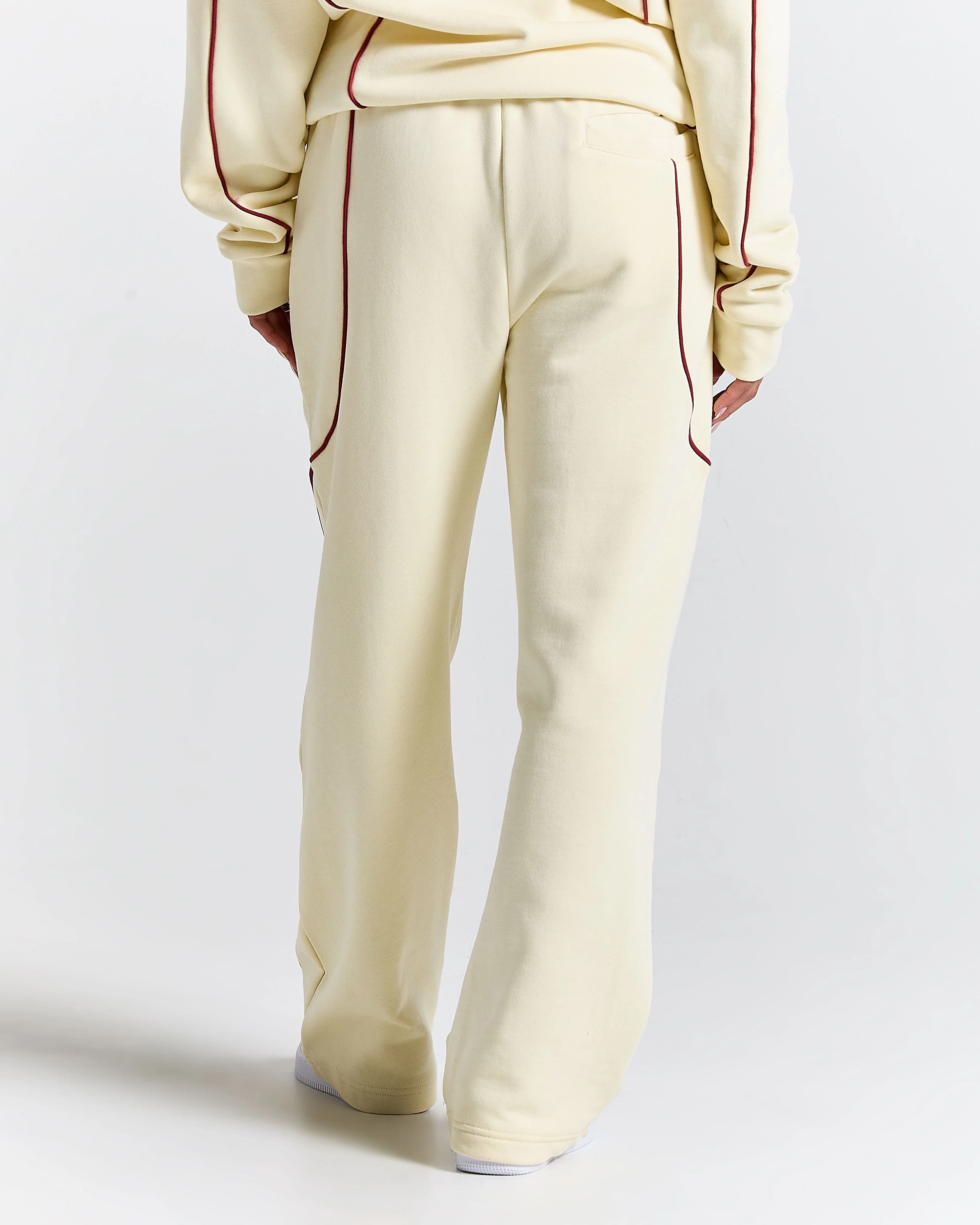 Trace Oversized Jogger - Ivory 11
