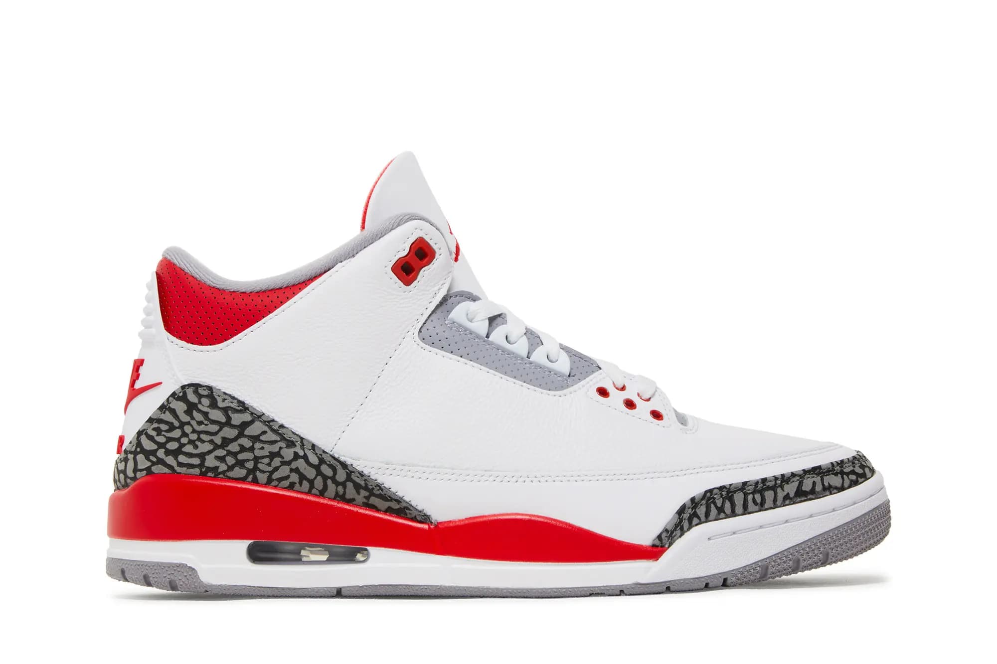 Air Jordan 3 Retro 'Fire Red' 2022 by Air Jordan