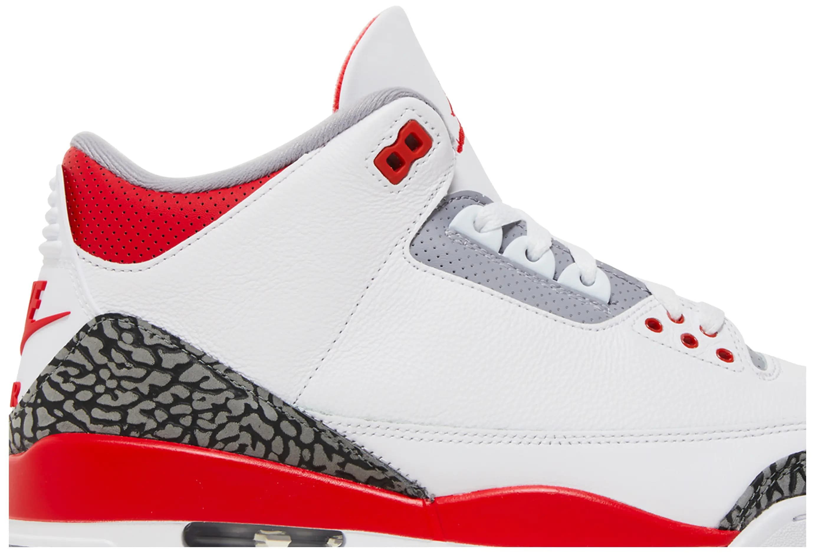 Air Jordan 3 Retro 'Fire Red' 2022 2