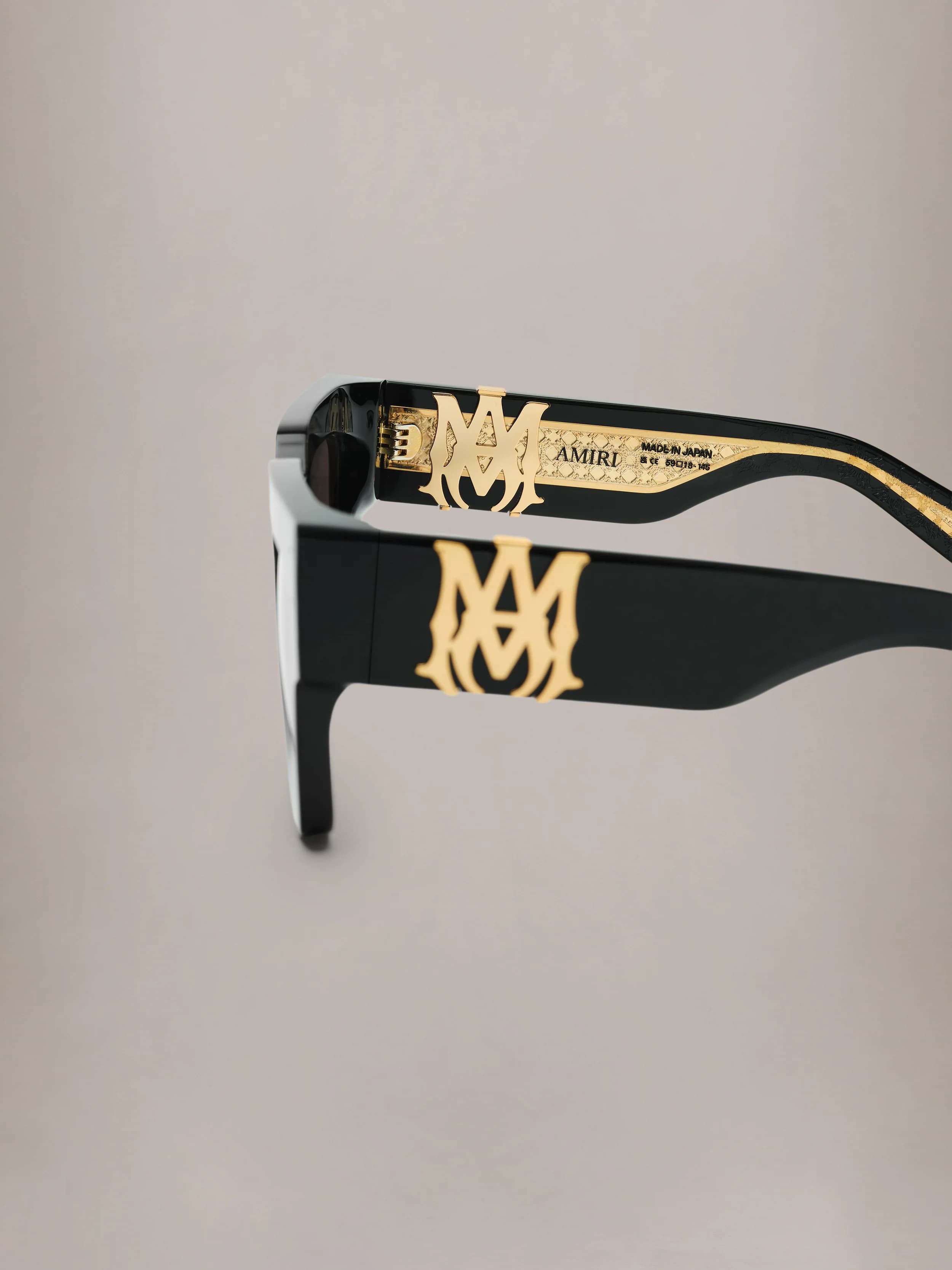 JUMBO SUNGLASSES - Black 6