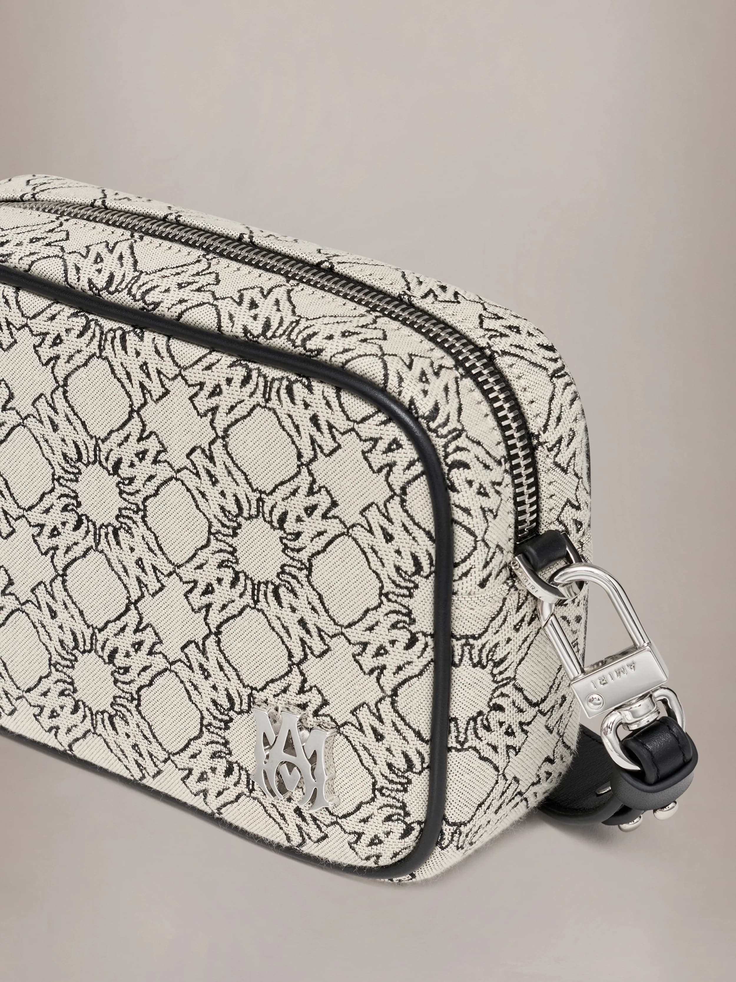 MA QUAD CAMERA CASE - GREY 4
