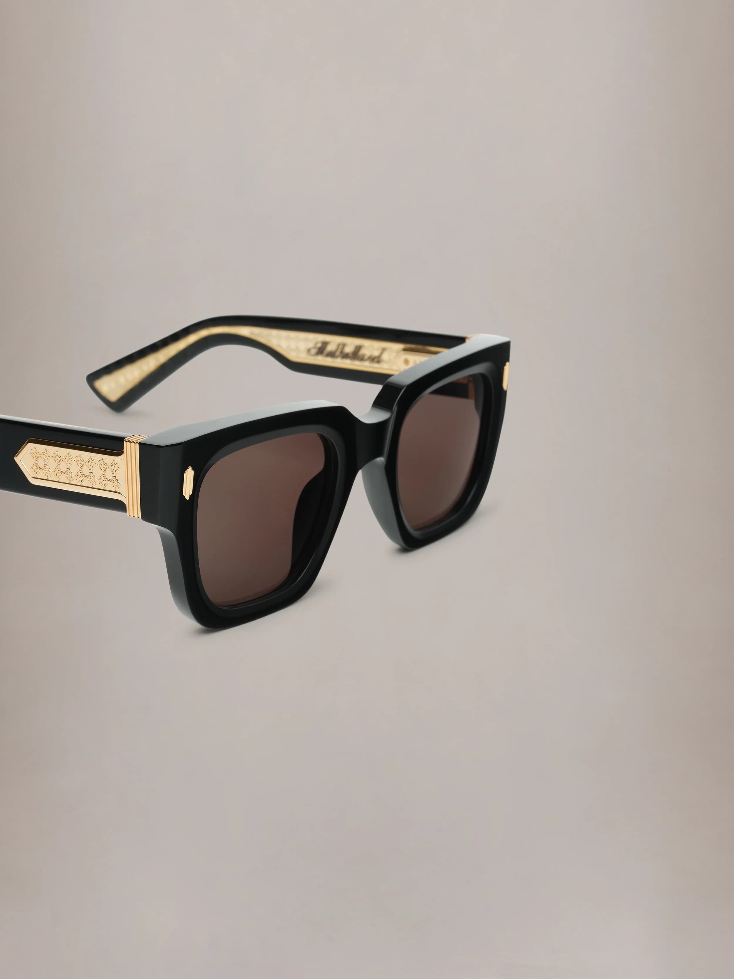 MULHOLLAND SUNGLASSES - Black Gold 4