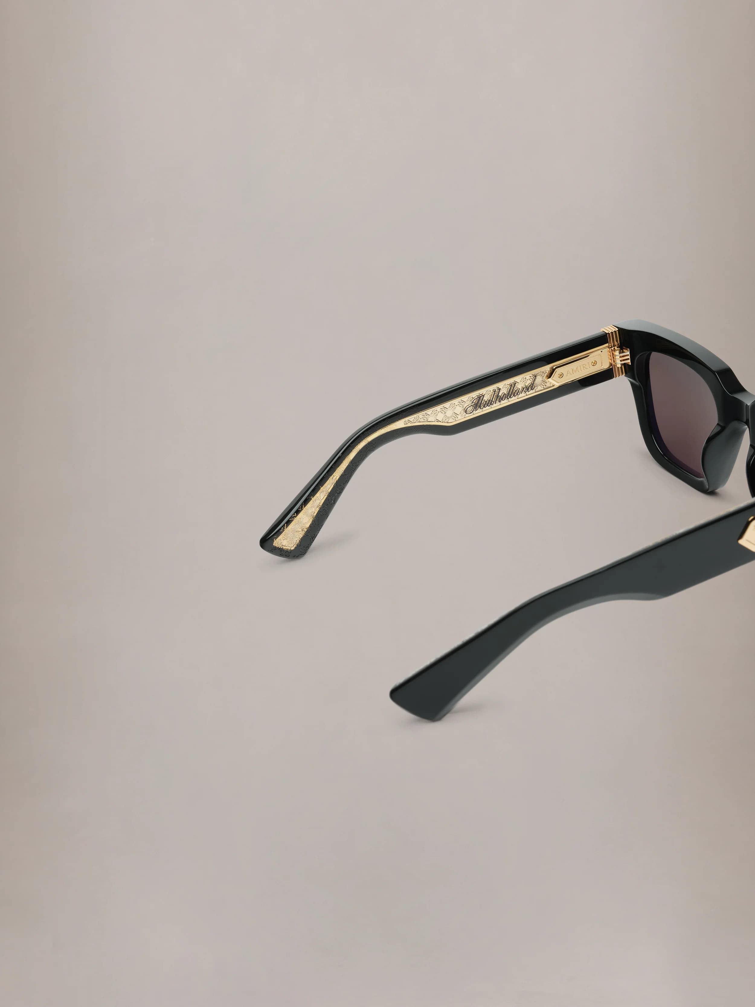 MULHOLLAND SUNGLASSES - Black Gold 5
