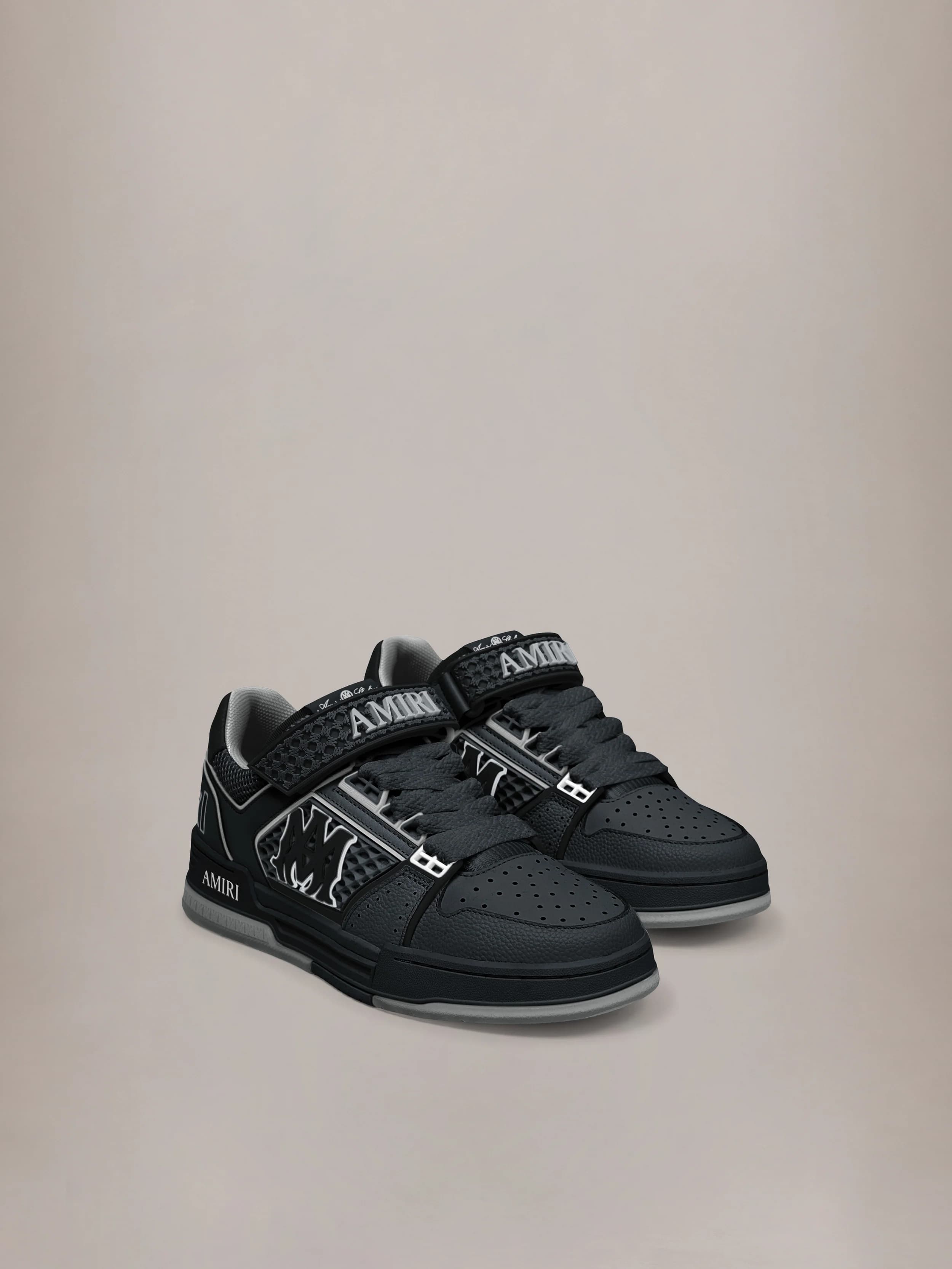 MA Skyline - Black Black 2