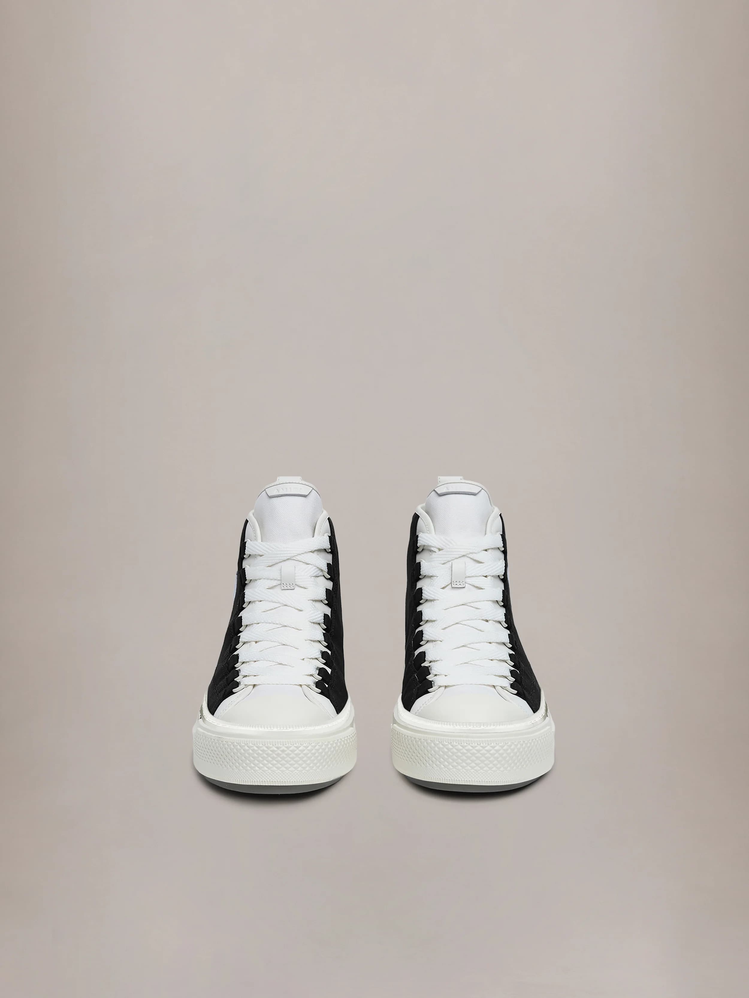 MA COURT HI - Black White 3