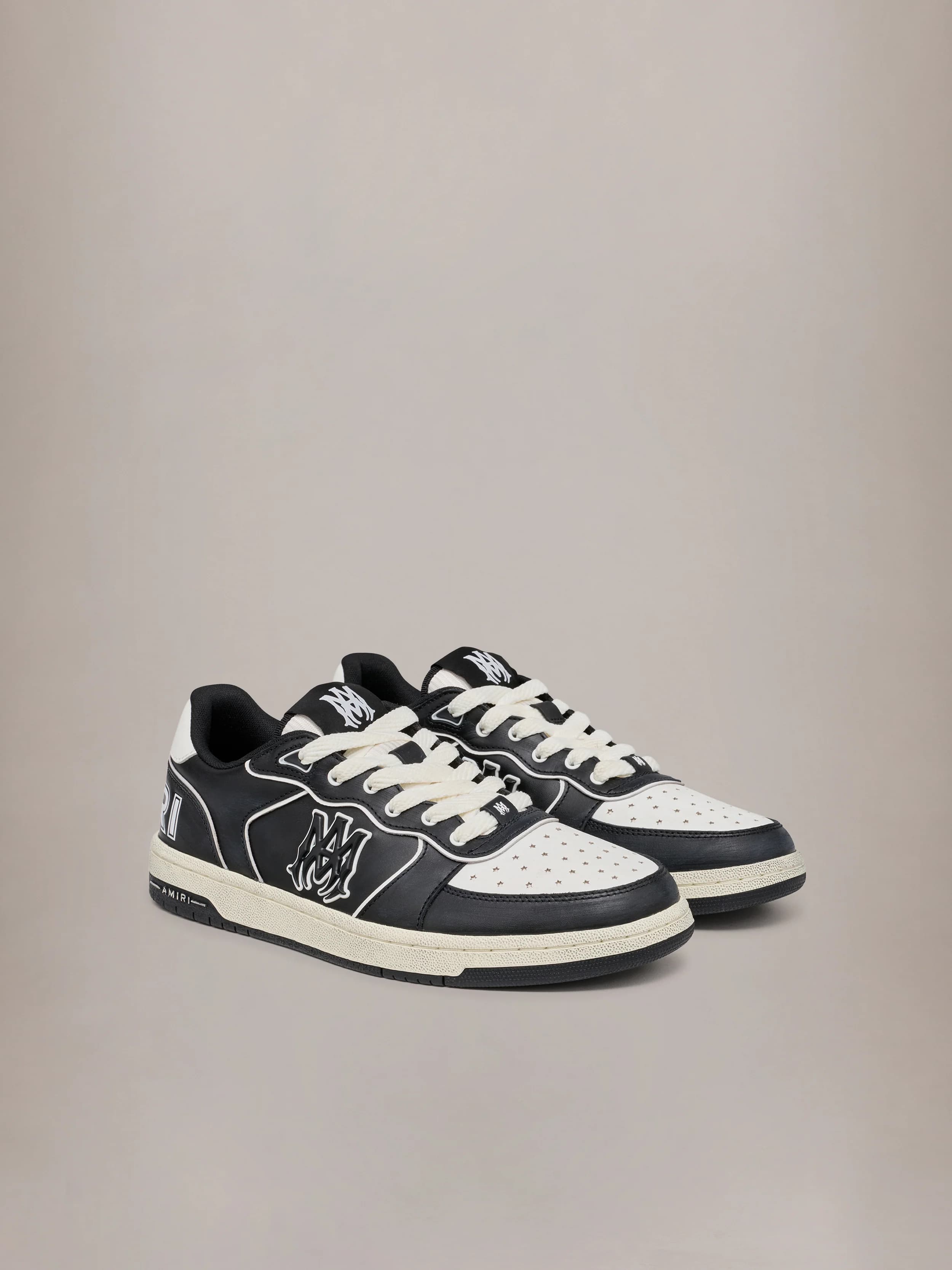 NEWPORT - Black 4