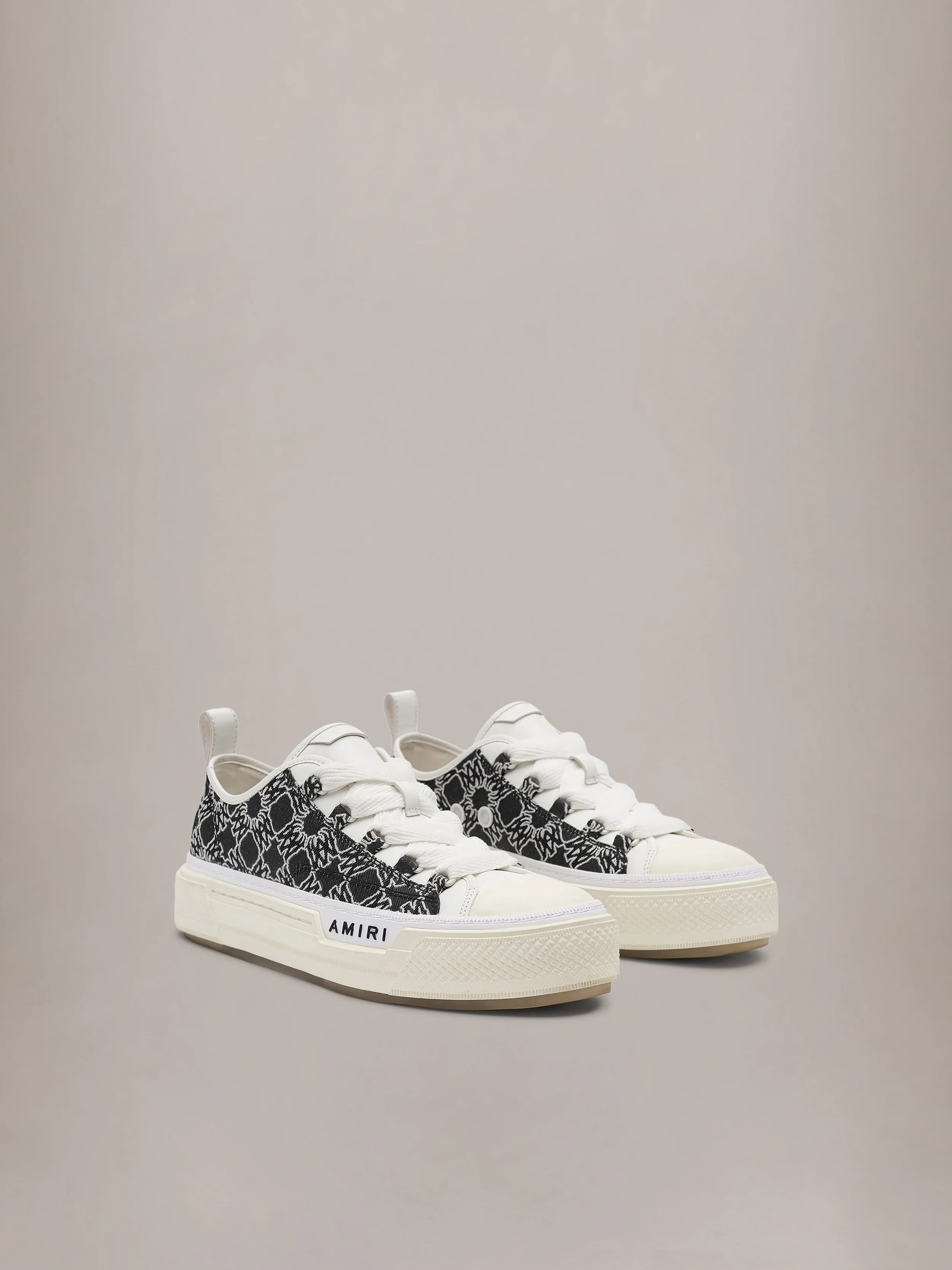 MA QUAD COURT LOW - Black 2