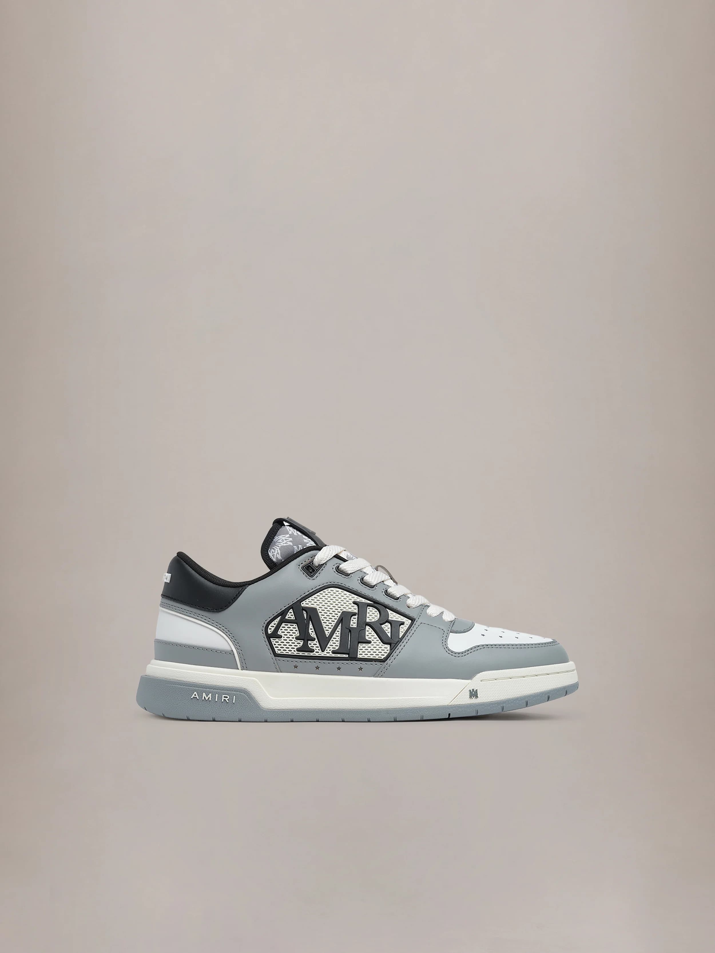 CLASSIC LOW - Asphalt by Amiri