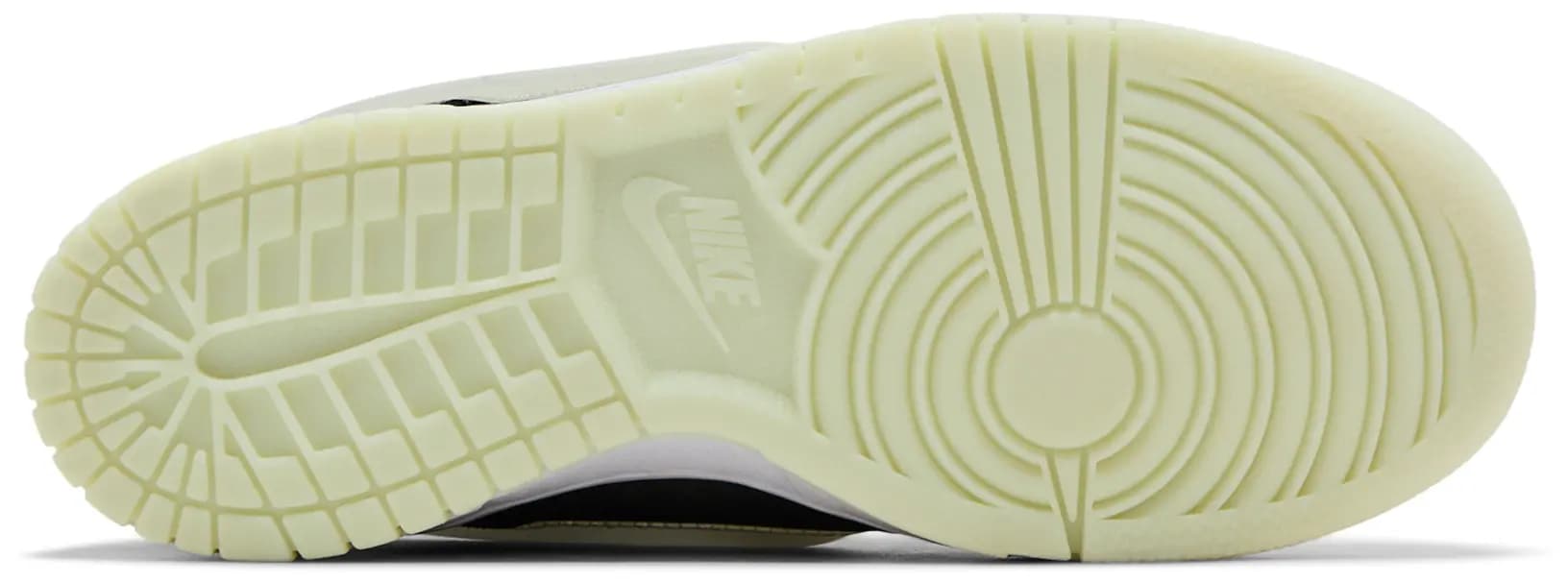 Nike Dunk Low GS 'Halloween - Glow In The Dark' 4