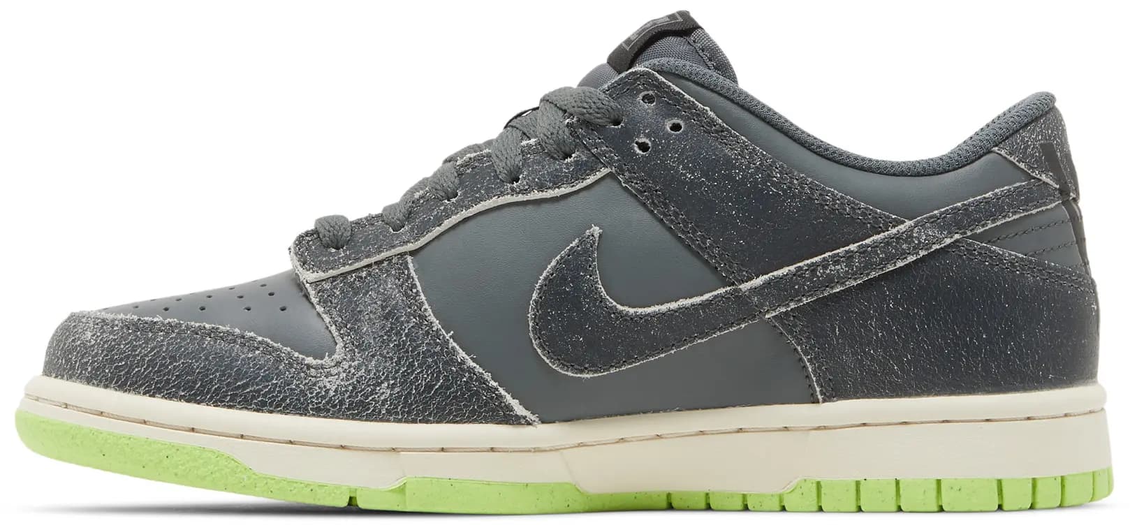 Nike Dunk Low SE GS 'Halloween - Cauldron' 3