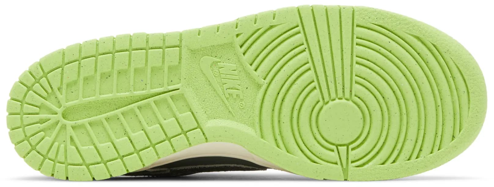 Nike Dunk Low SE GS 'Halloween - Cauldron' 4
