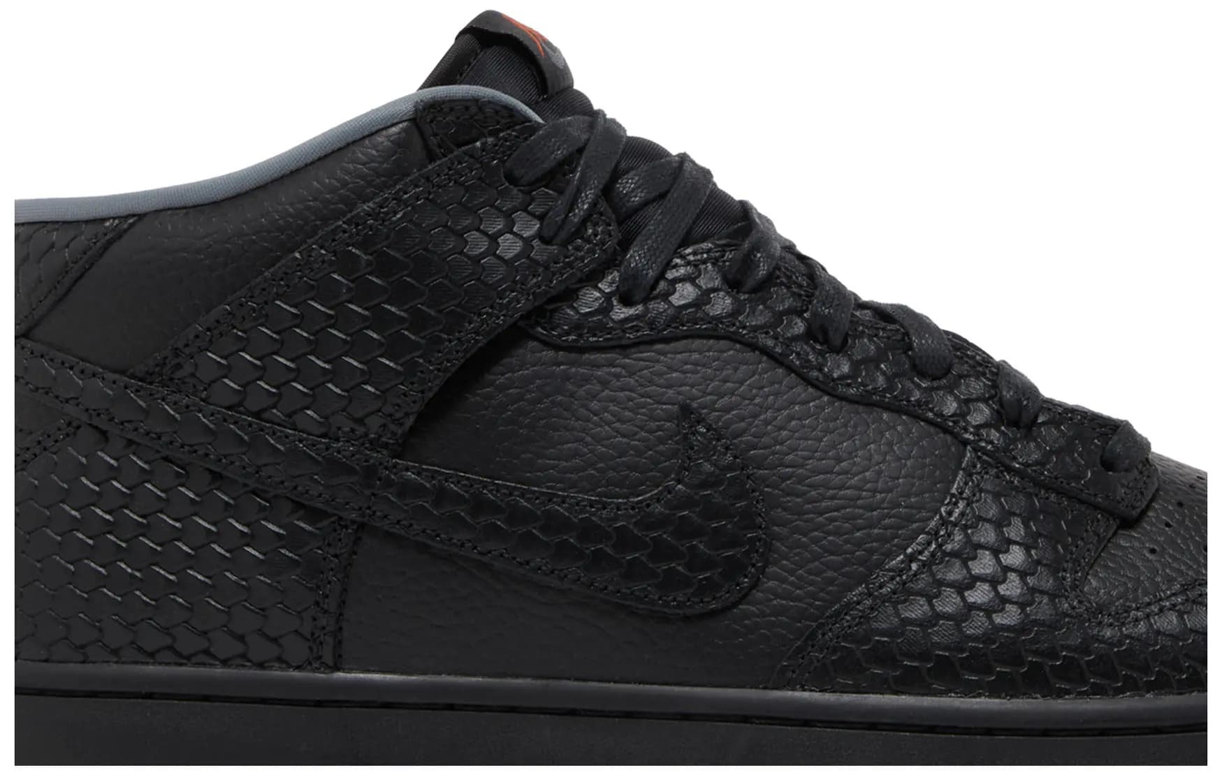 Nike Dunk Mid Premium 'Halloween - Headless Horseman' 2