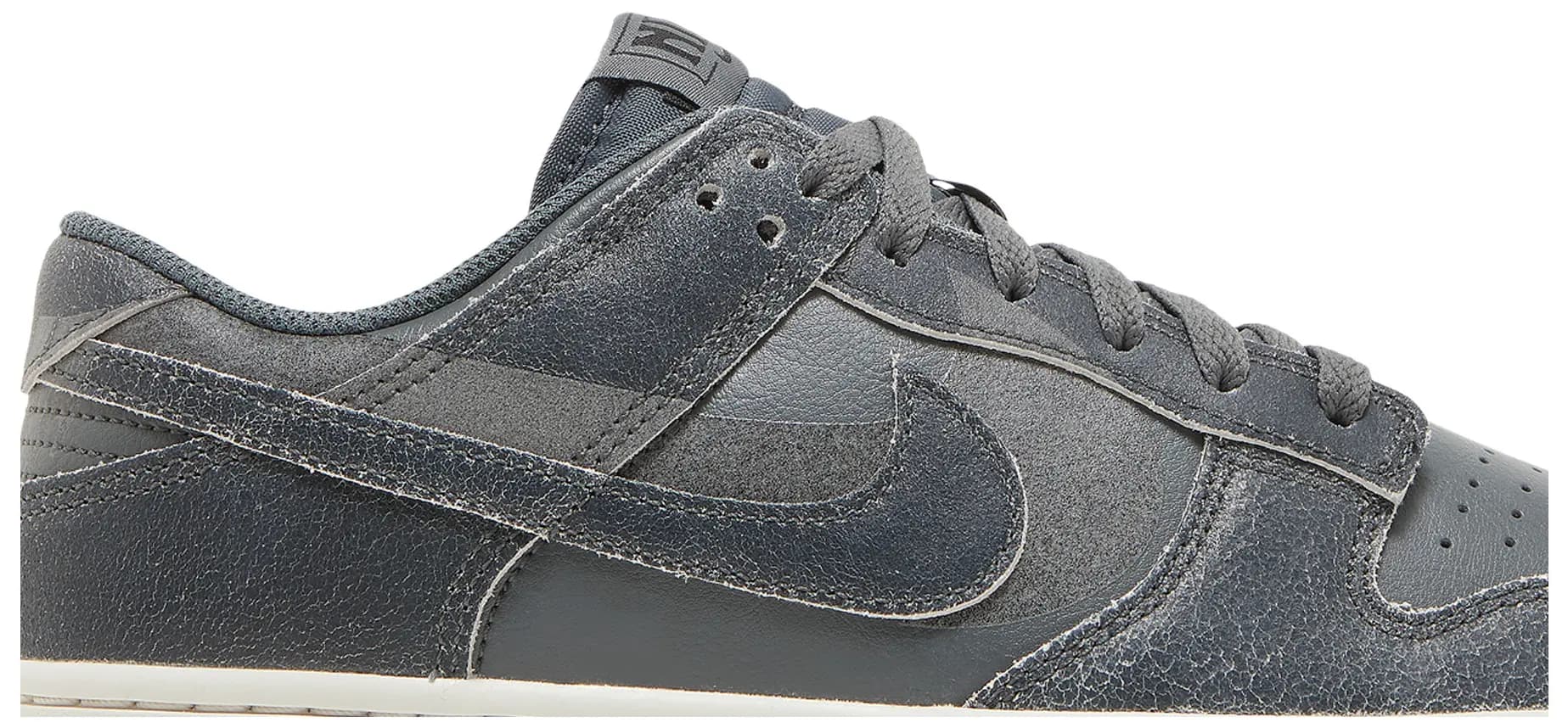 Nike Dunk Low SE 'Halloween - Cauldron' 2