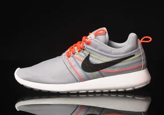 Nike Rosherun DYN FW QS 'Strate Grey' by Nike