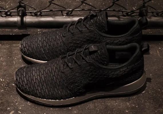 Nike Flyknit Rosherun 'Midnight Fog' by Nike