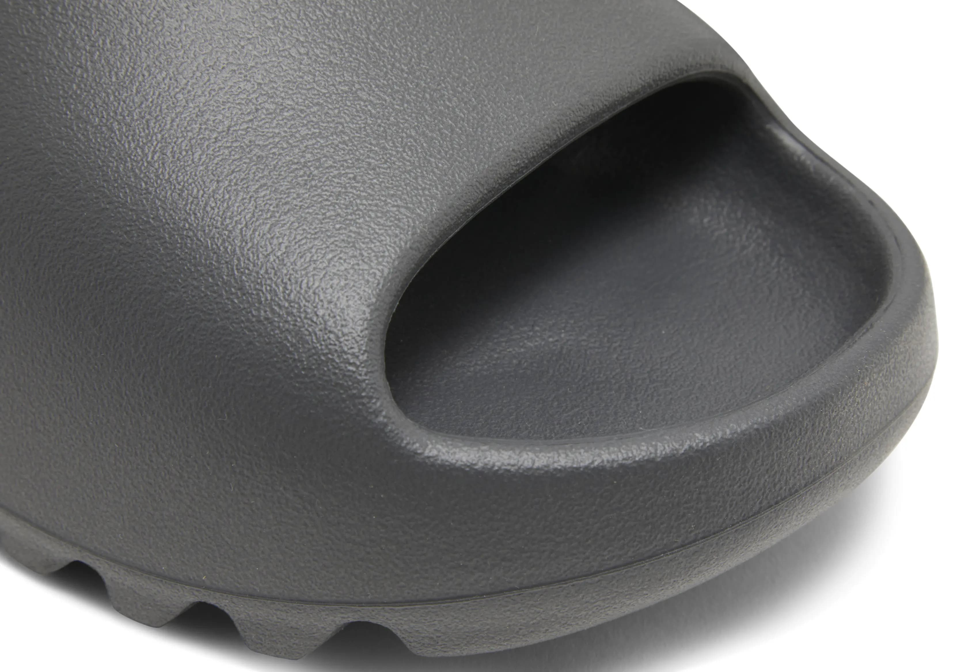 adidas Yeezy Slides 'Granite' 9