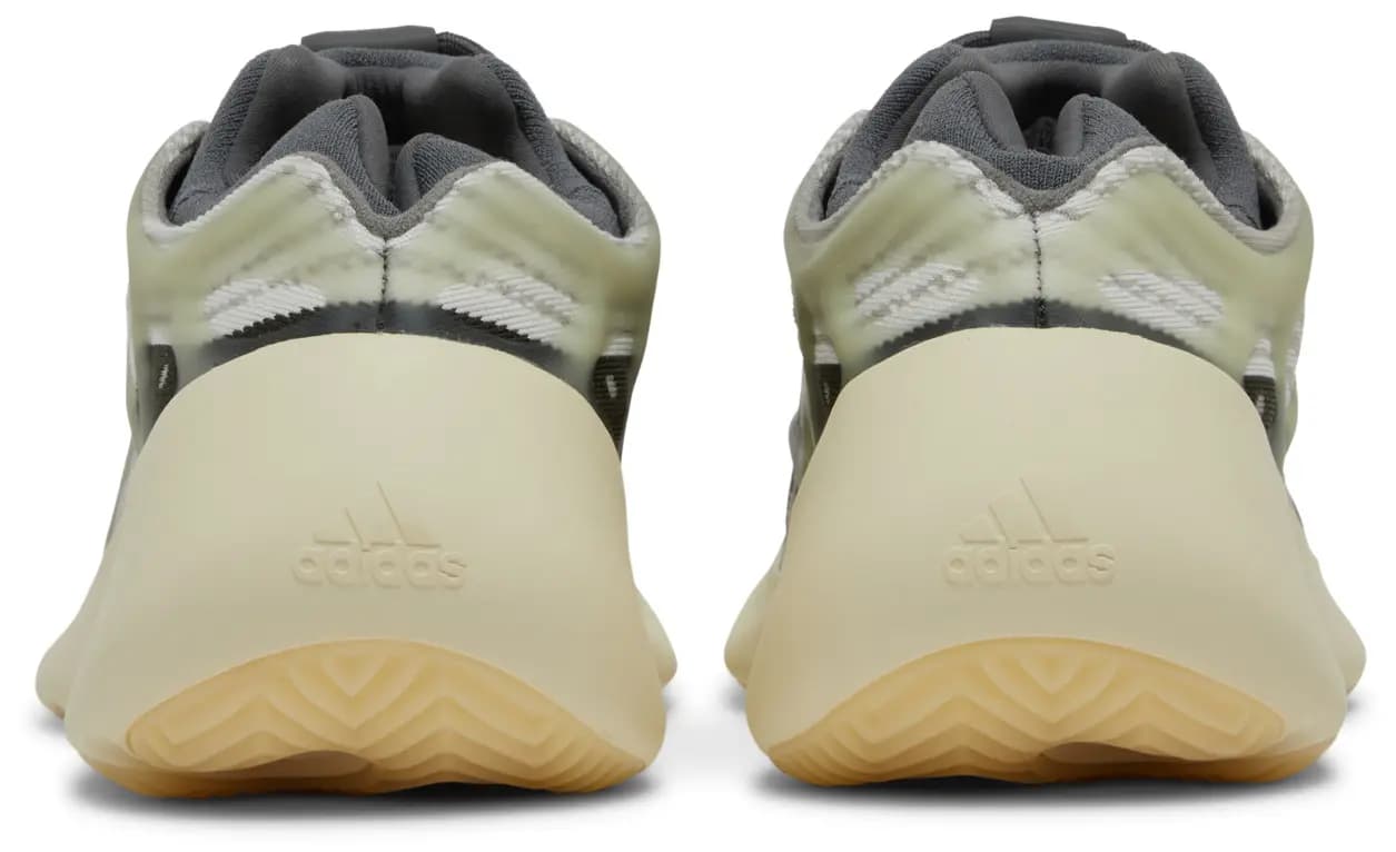 adidas Men's Yeezy 700 V3 'Fade Salt' 6