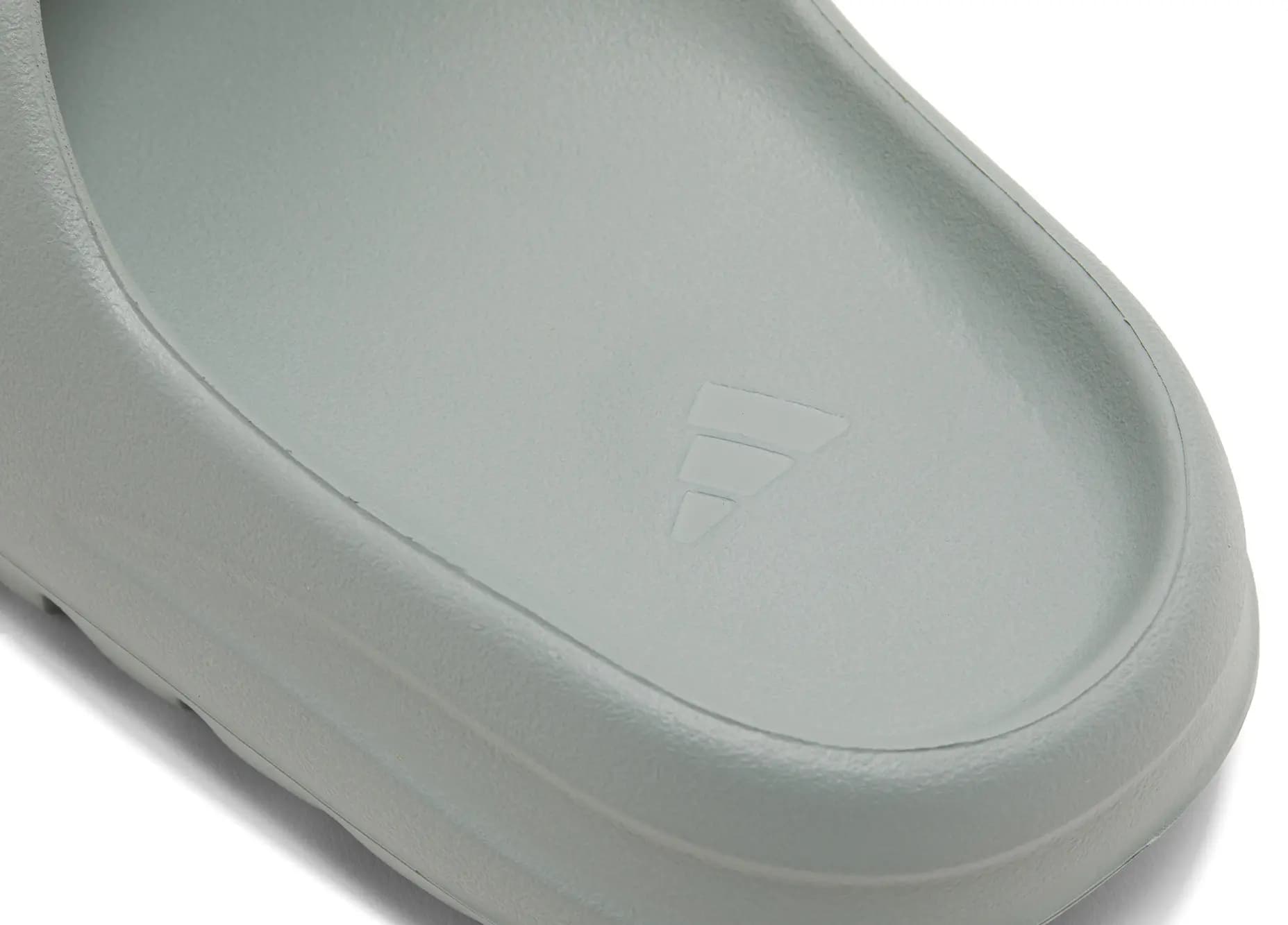 adidas Yeezy Slides 'Salt' 9