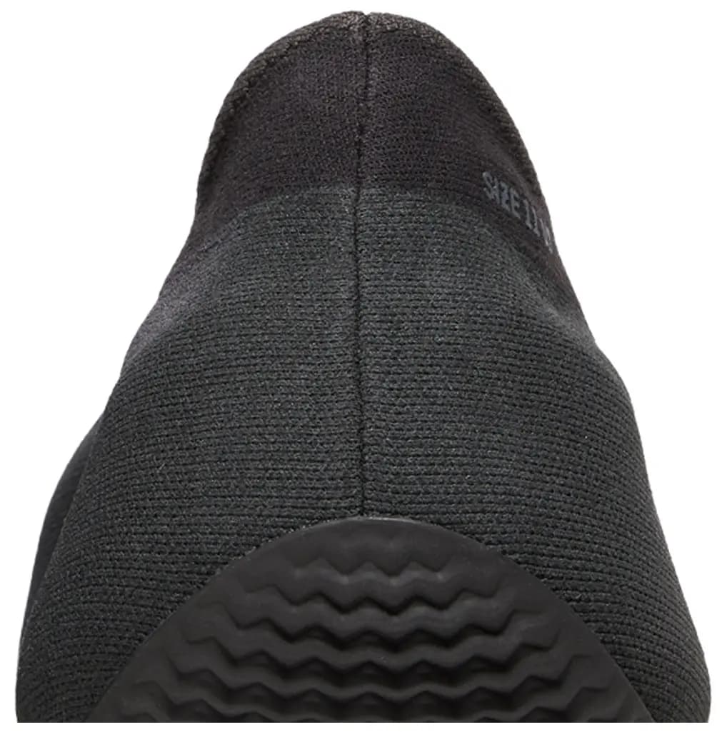 adidas Men's Yeezy Knit Runner 'Fade Onyx' 7