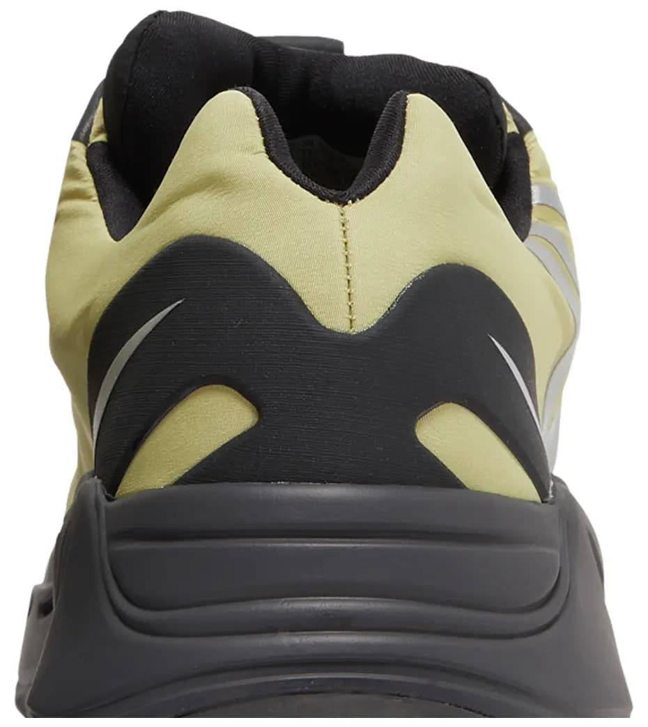 adidas Men's Yeezy Boost 700 MNVN 'Resin' 7