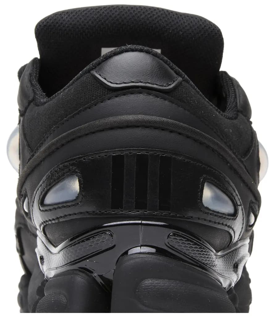 Raf Simons x adidas Ozweego 3 'Black Corn' 7