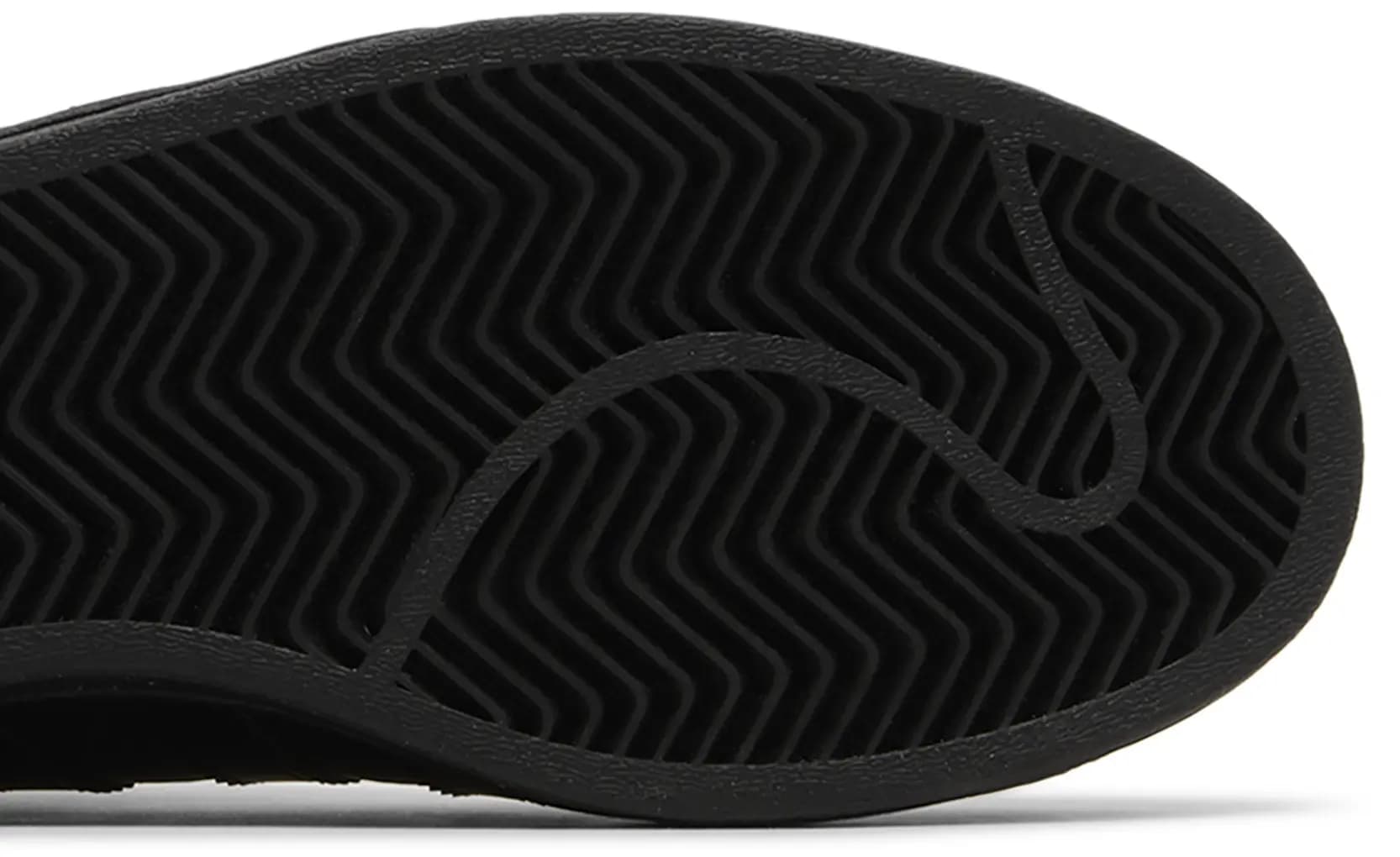 adidas Superstar 'All Black' 5