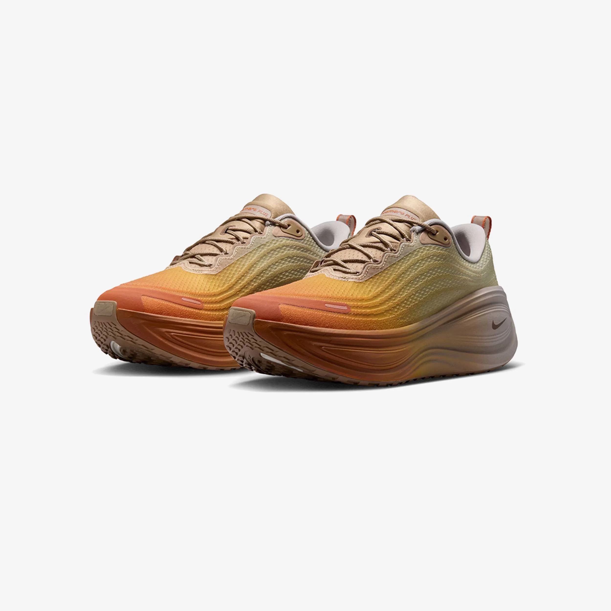 Nike Vomero Plus SP 2