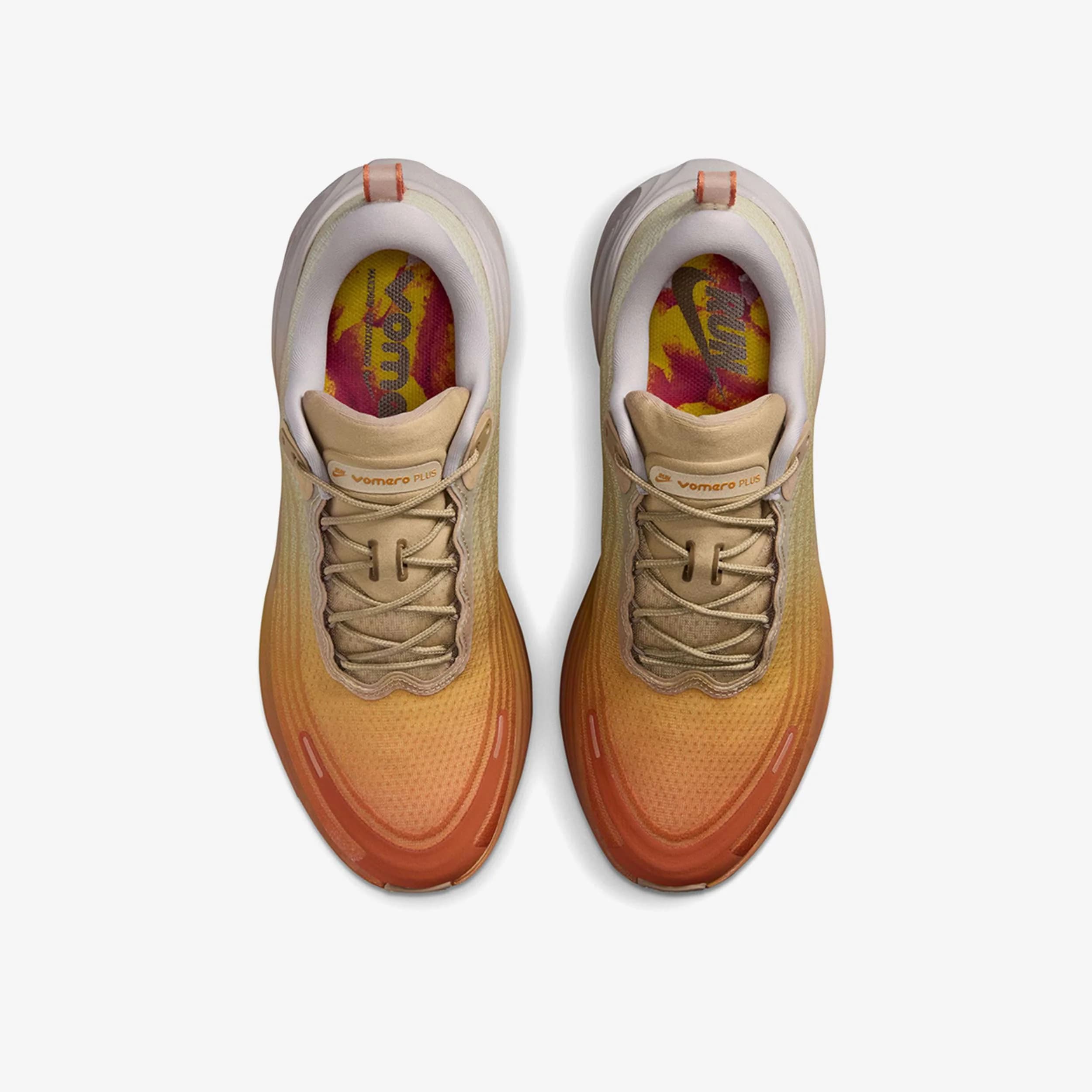 Nike Vomero Plus SP 8