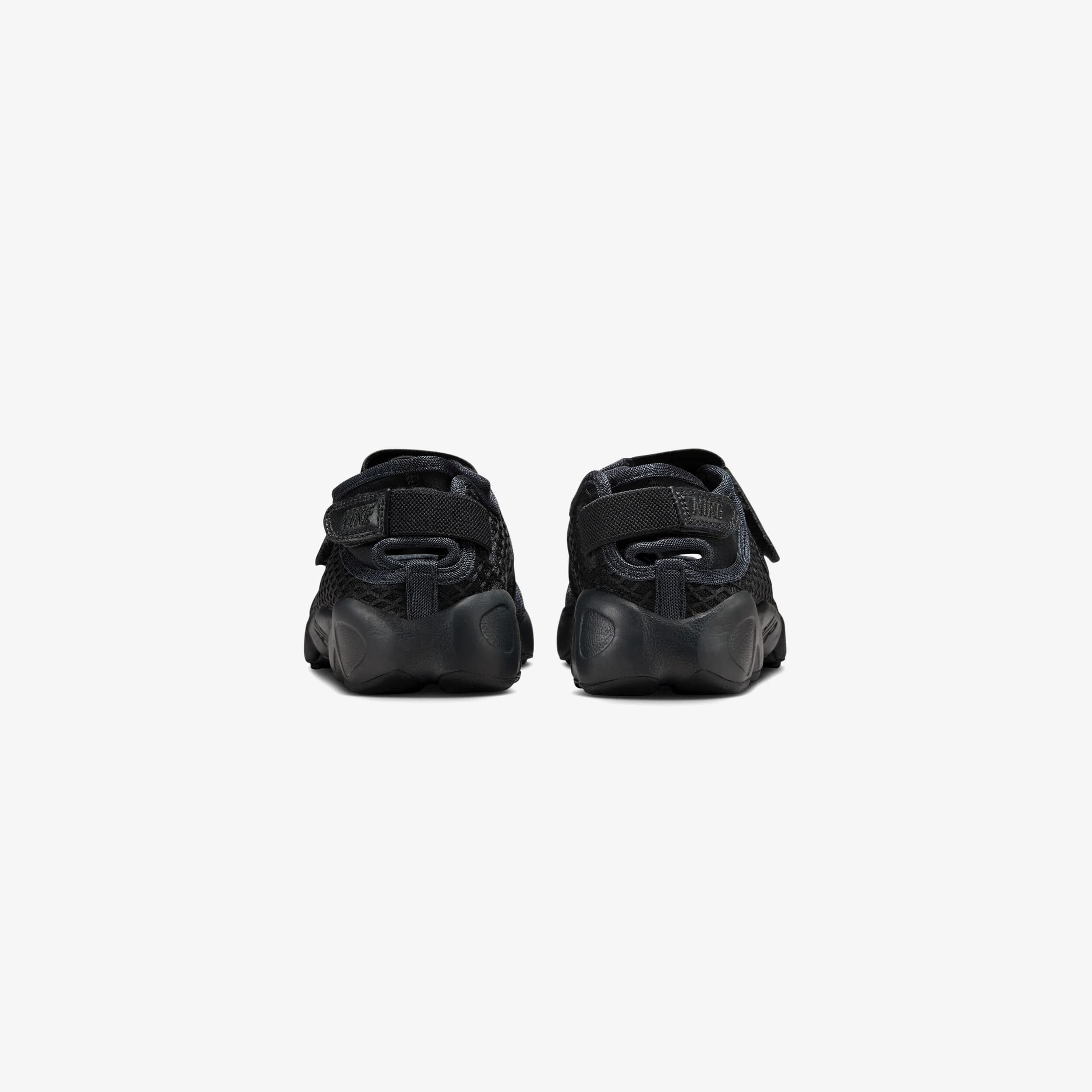 Women's Air Rift 4