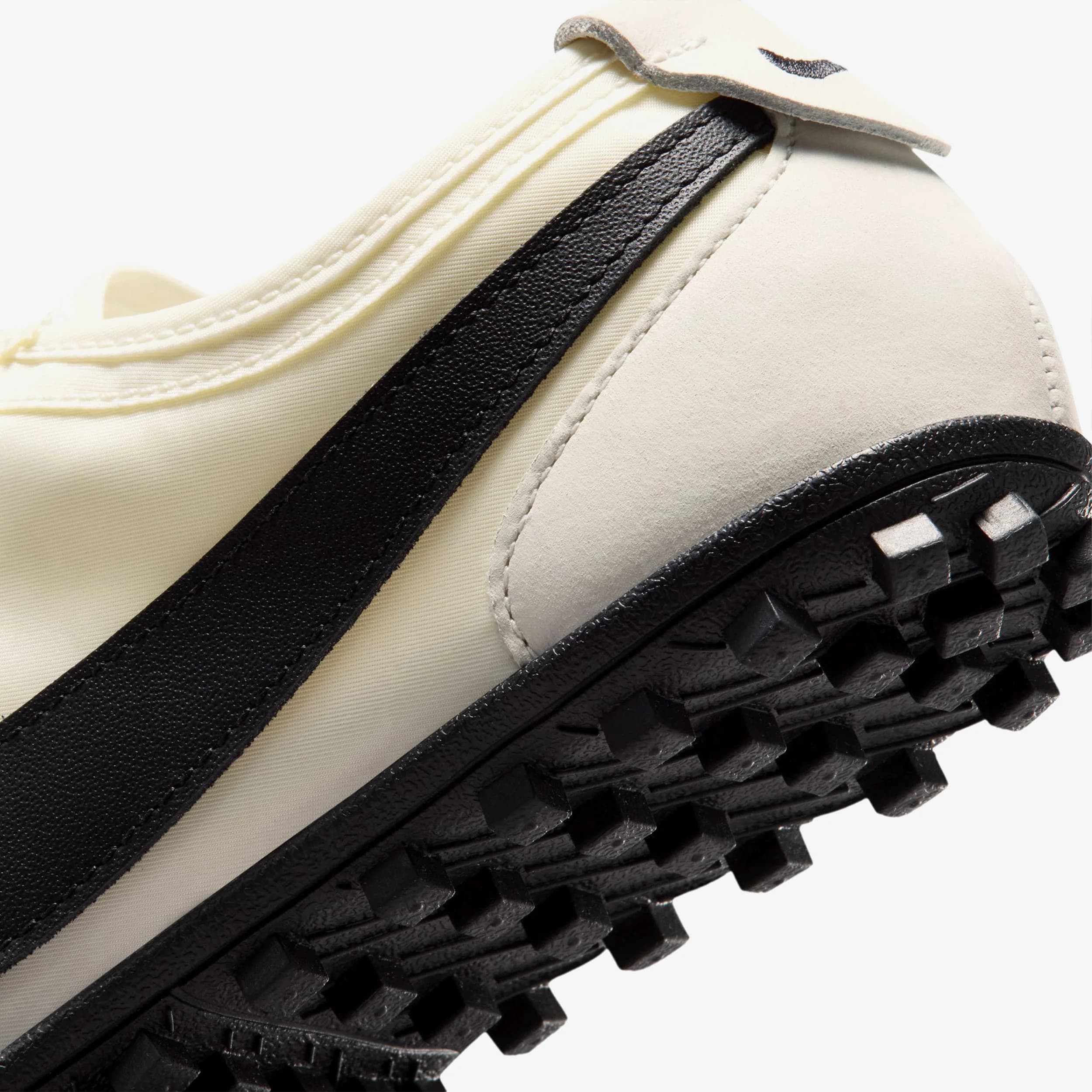 Moon Shoe 7