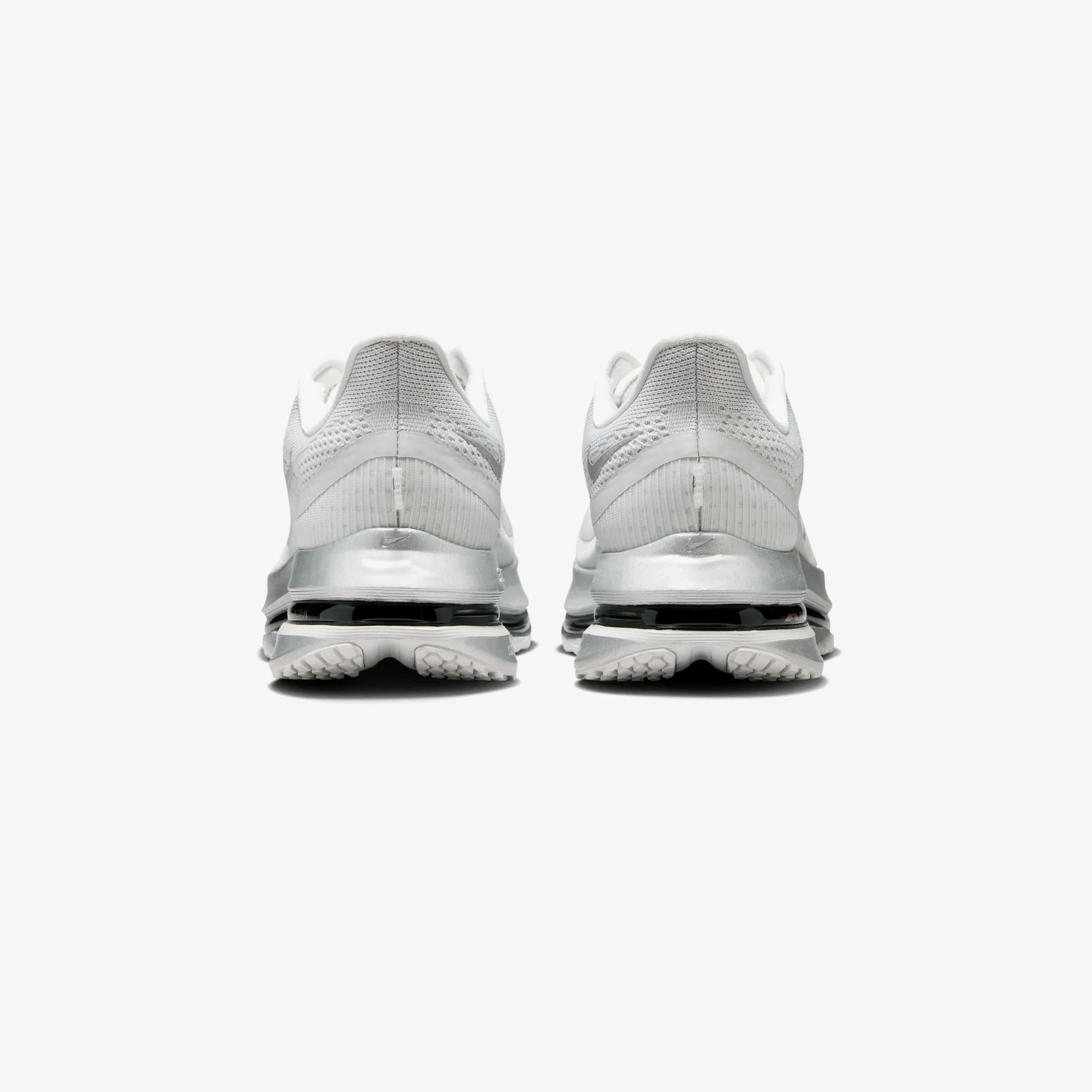 Pegasus Premium RR 3