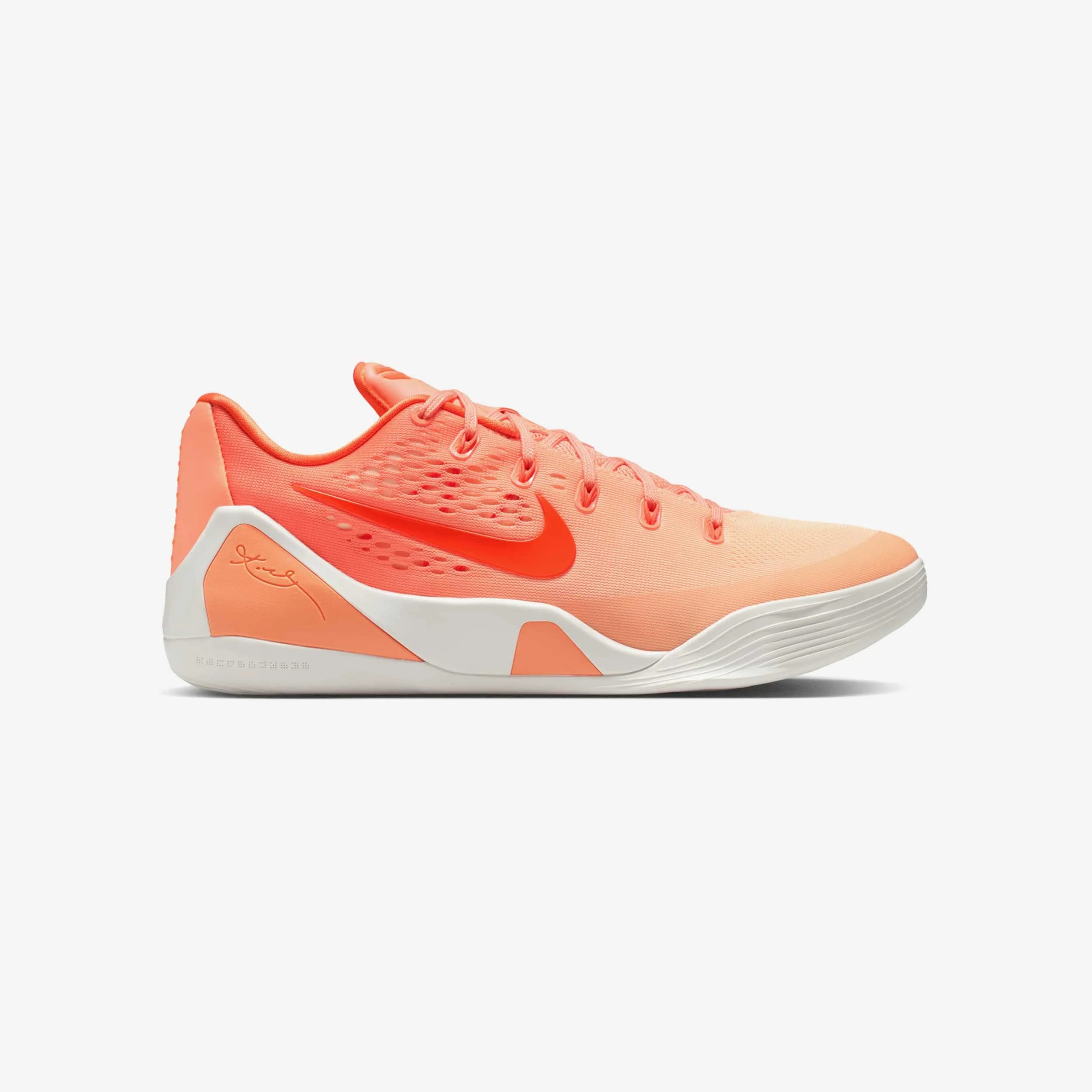 Kobe IX Elite Low EM Protro by Nike