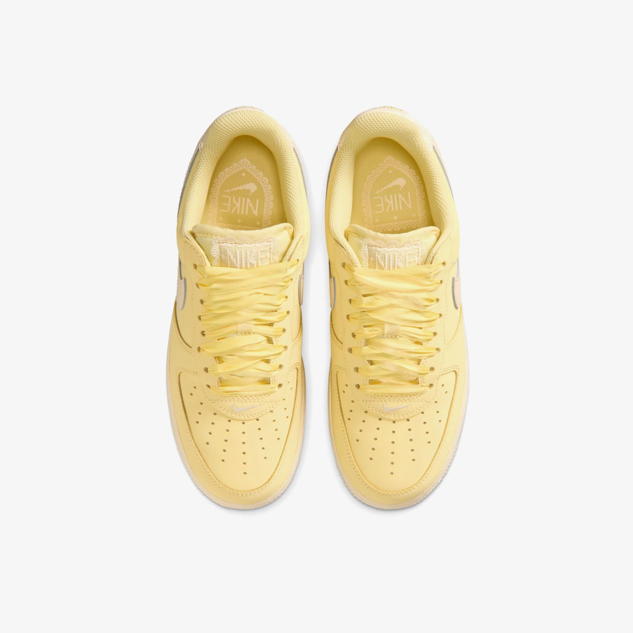Air Force 1 Retro Premium 8