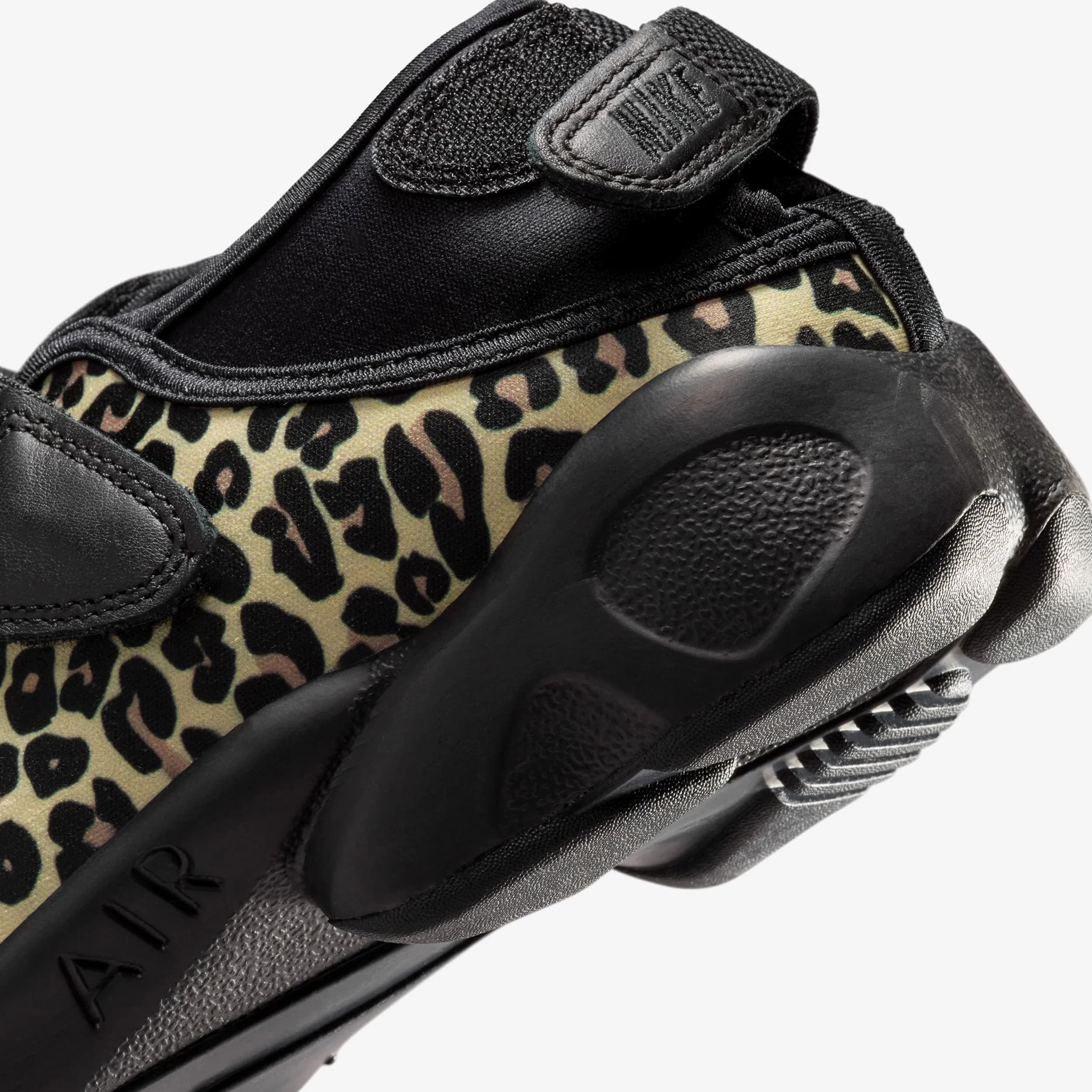 Women's Air Rift 8