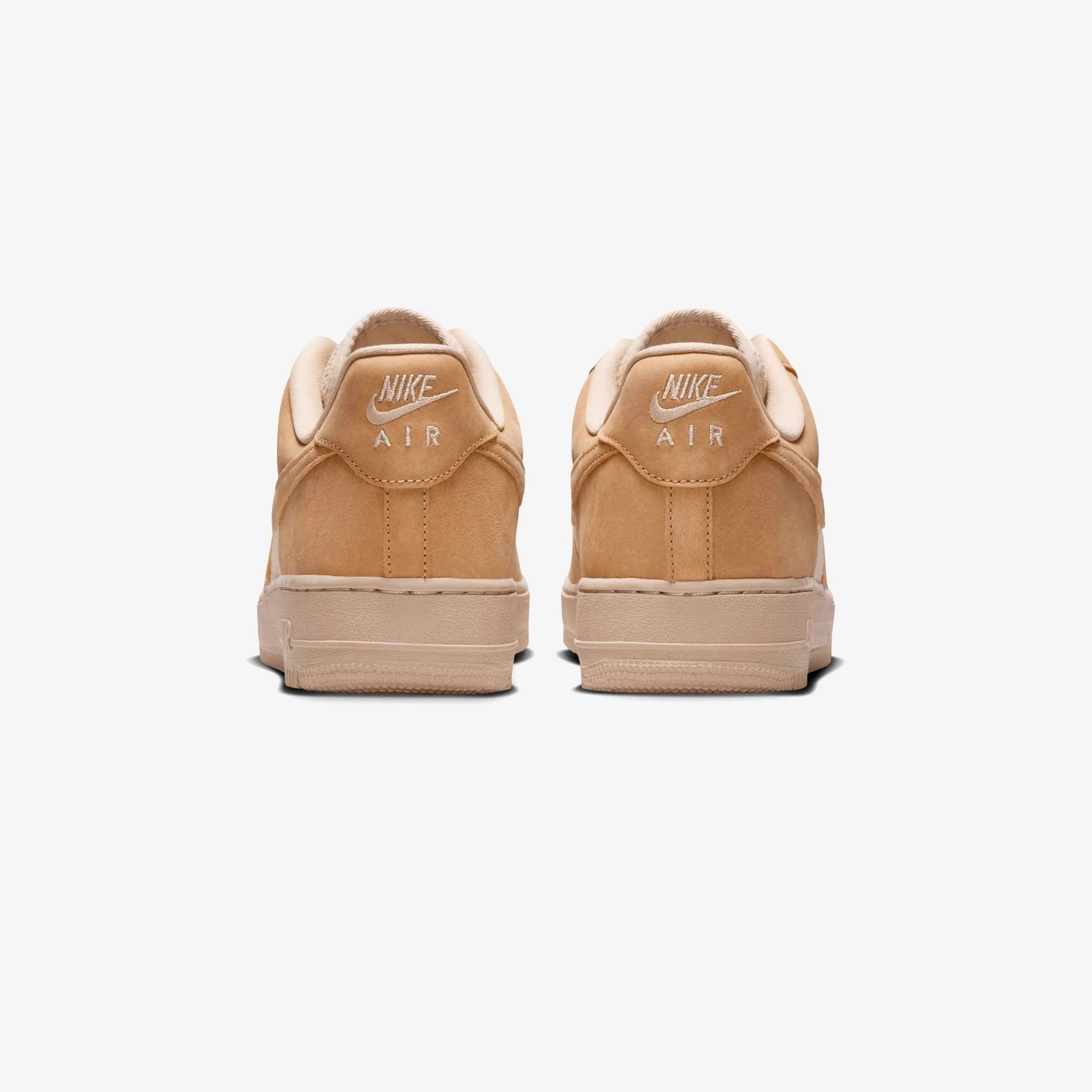 Air Force 1 '07 Lv8 3