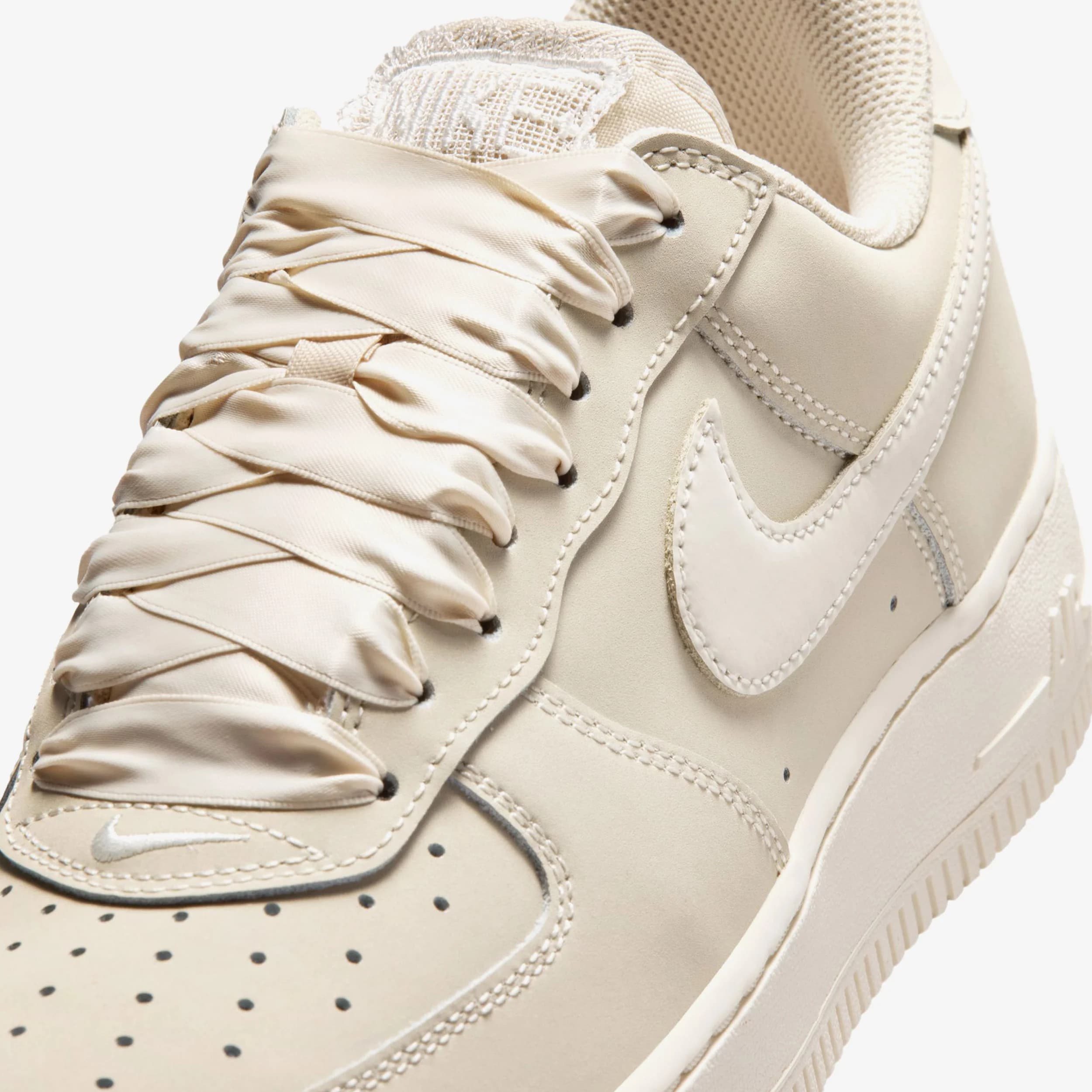 Air Force 1 Retro Premium 6