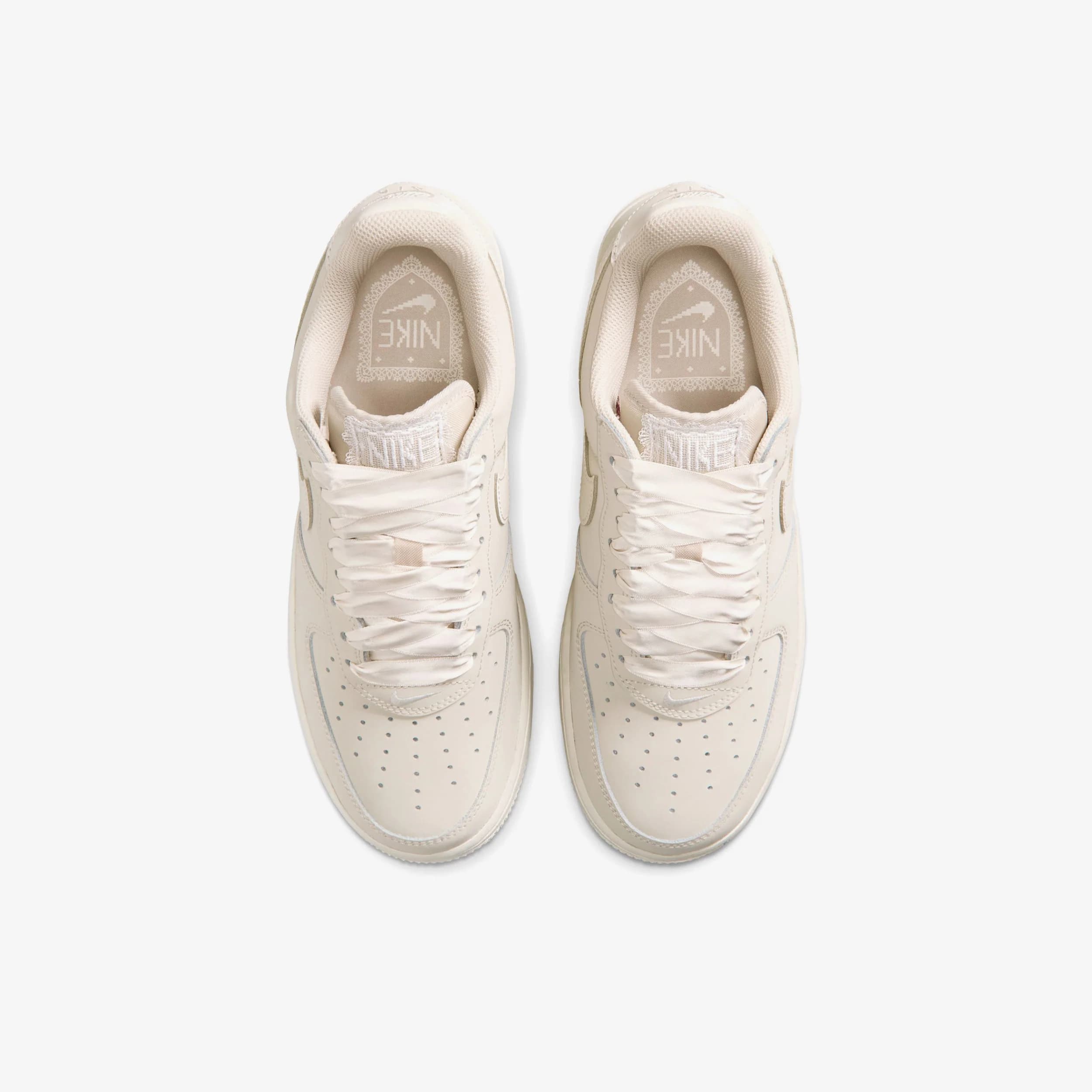 Air Force 1 Retro Premium 8